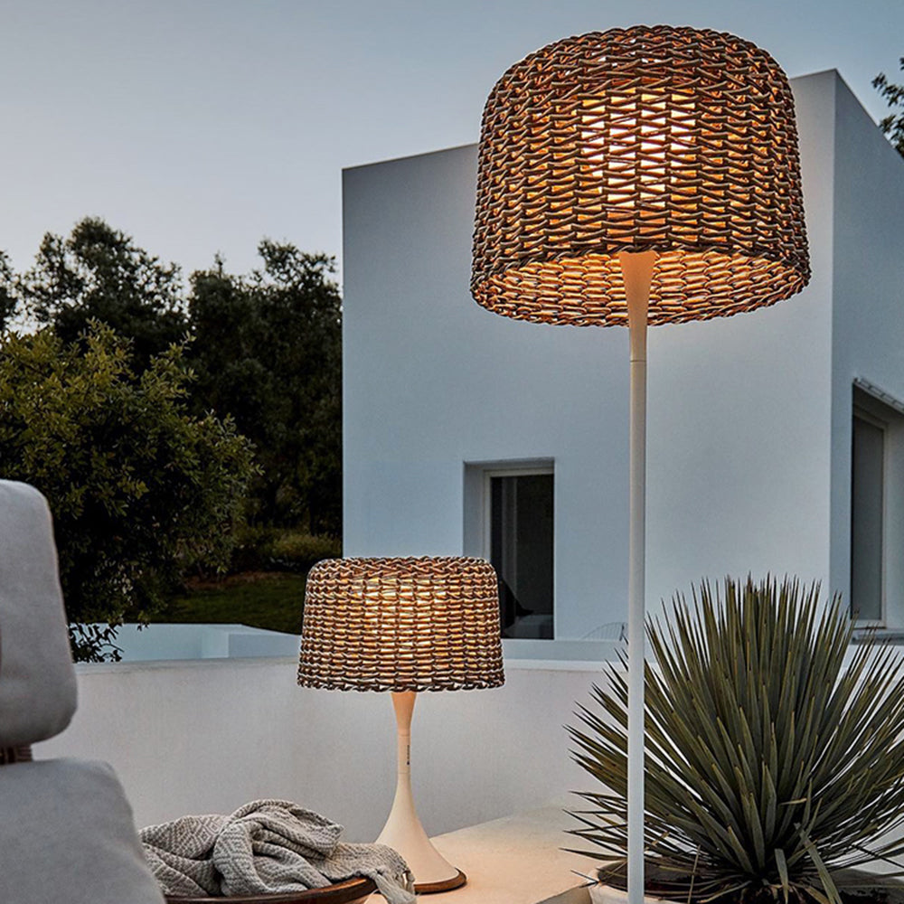 Ritta Moderno LED Impermeabile Esterni Lampada da Terra Rattan Metallo Corridoio/Giardino
