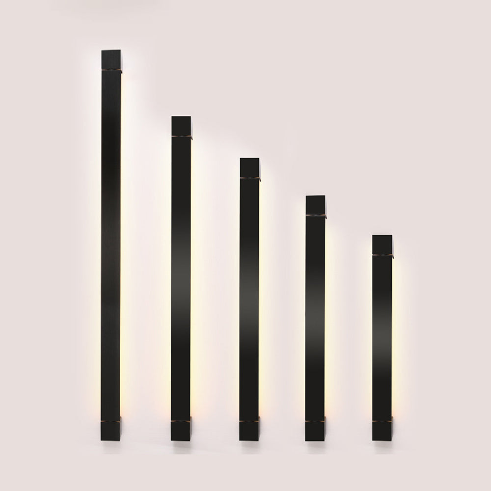 Arisha Minimalista LED Applique Nera Ruotabile Linea