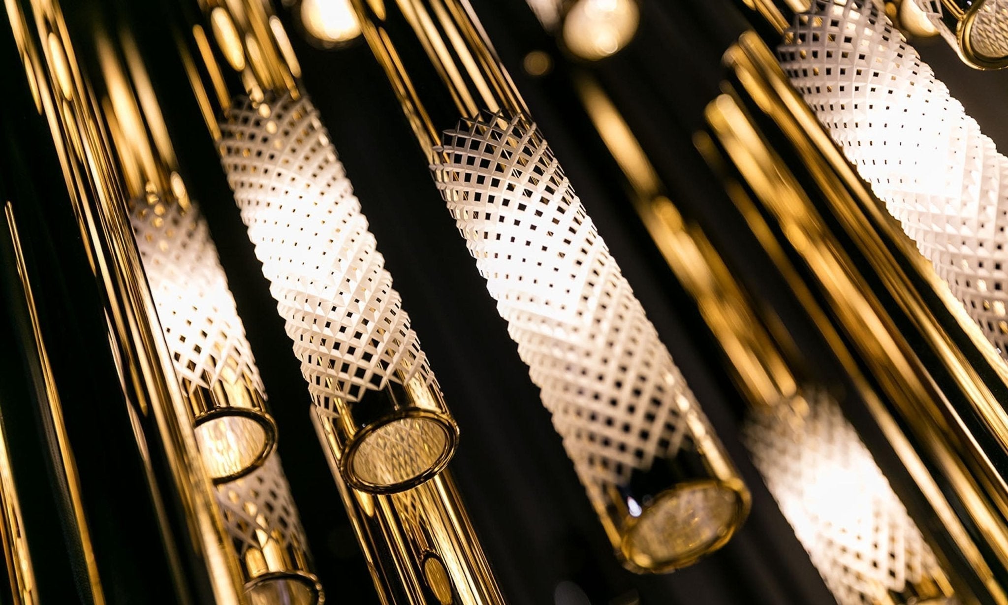 Ovynira Gold Rod Chandelier - Blowlighting