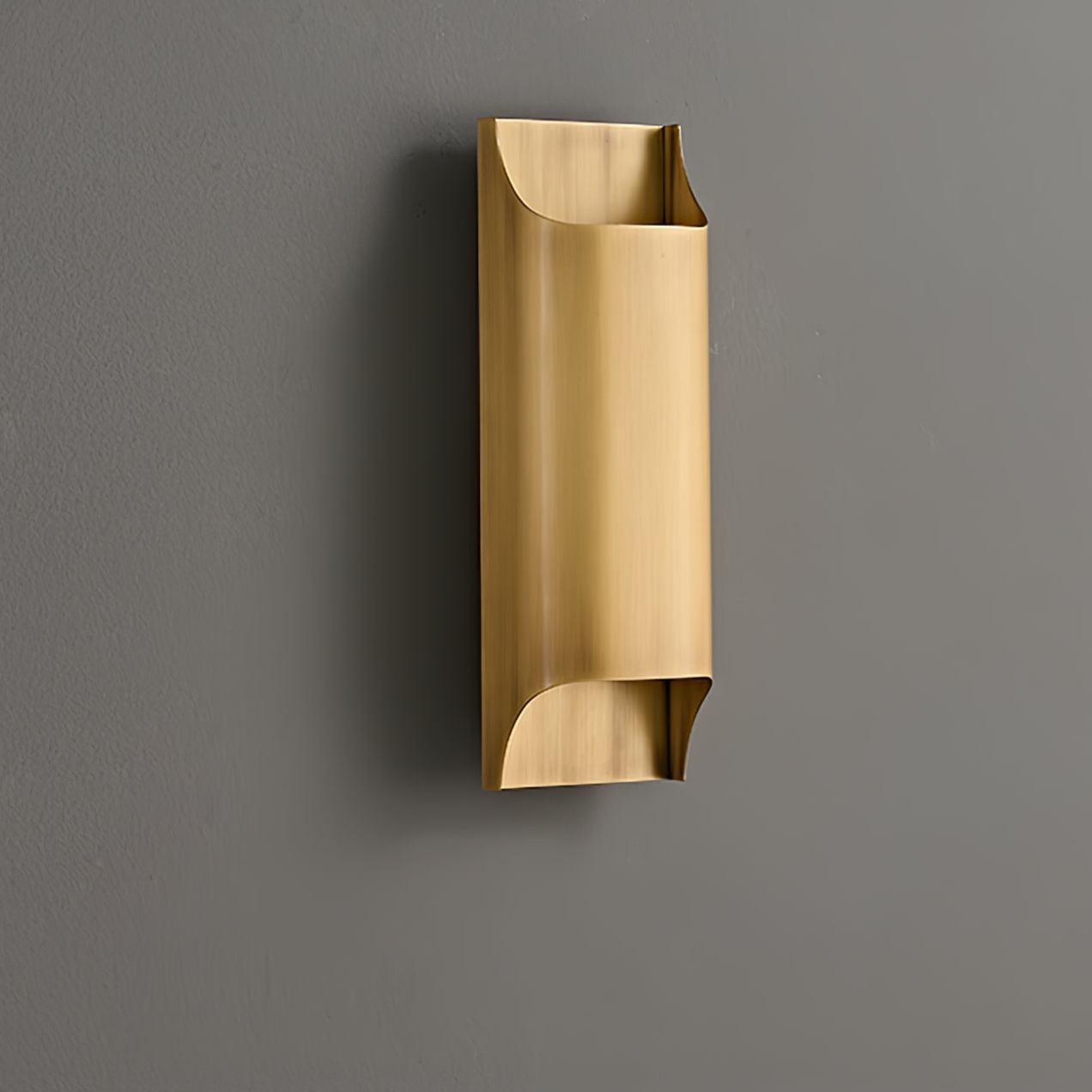 Leclerc Brass Wall Lamp - Blowlighting