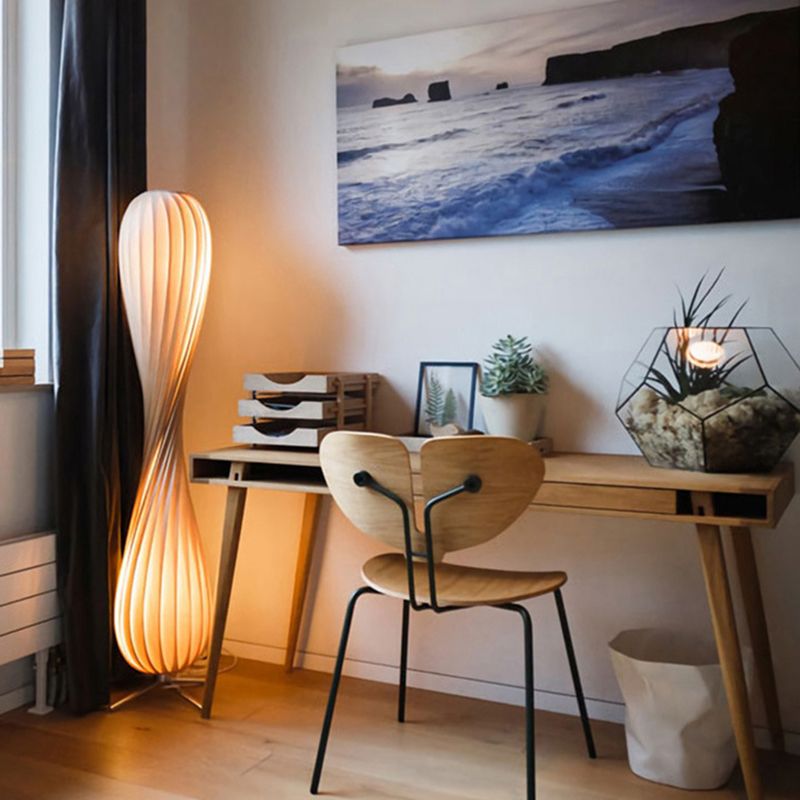 Muto Moderno Elegante Torto Legno Lampade da Terra Colore Legno