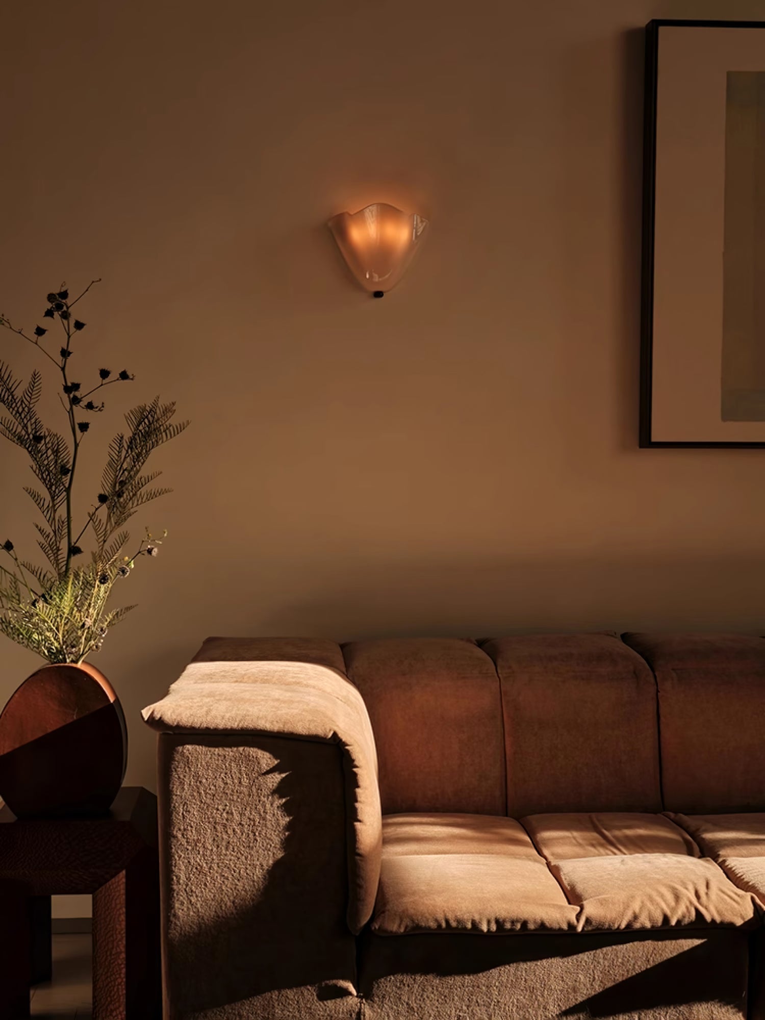 Petalia Wall Light - Blowlighting