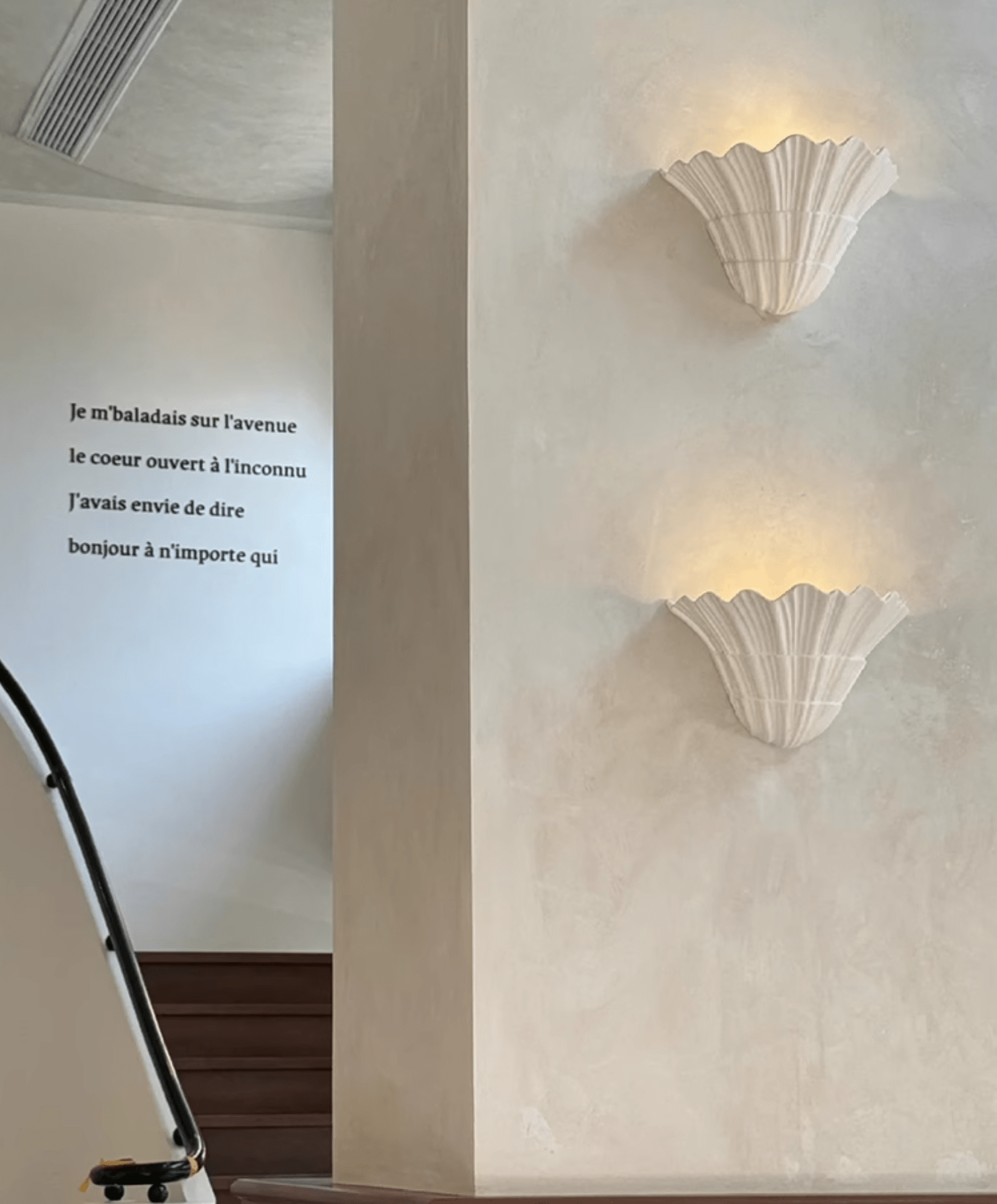 Lydia Modern Metal Wall Light - Blowlighting