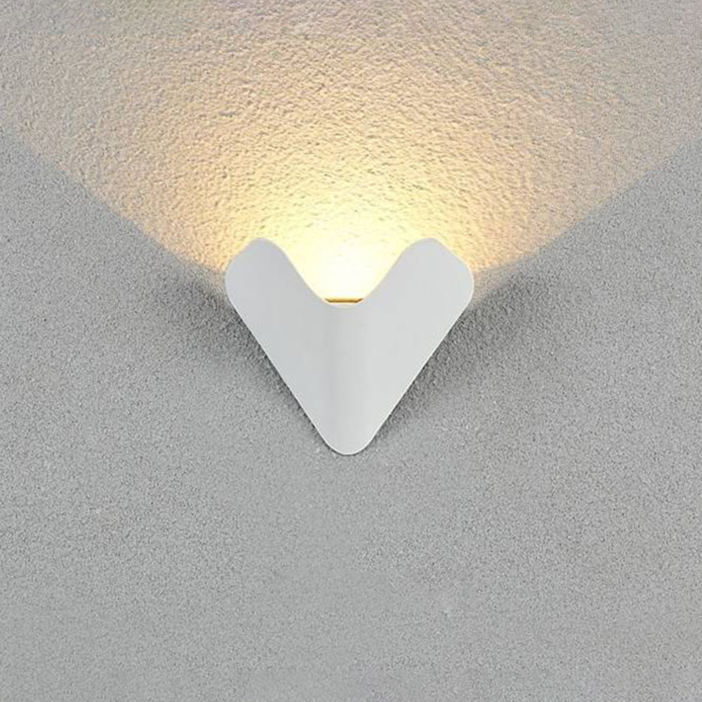Ray Minimalista Triangolo Metallo LED Applique da Esterno Nero/Bianco