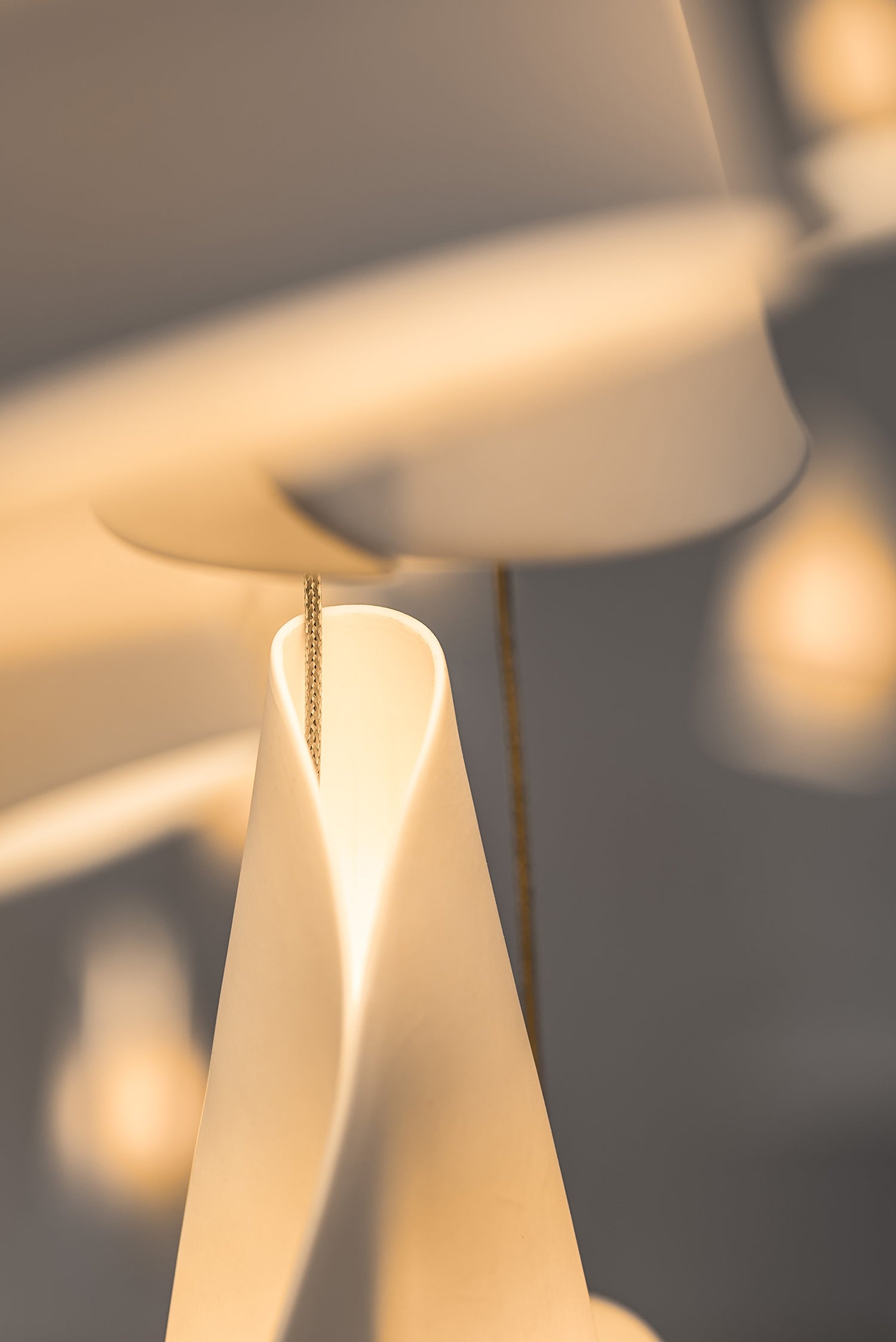 Ulfuvye Porcelain Ceramics Pendant Lamp - Lamp Copper