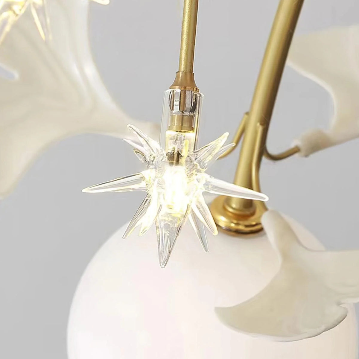 Olivia Metallo/Ceramica Bianoc/Oro Multi Globi Nordiche Plafoniere