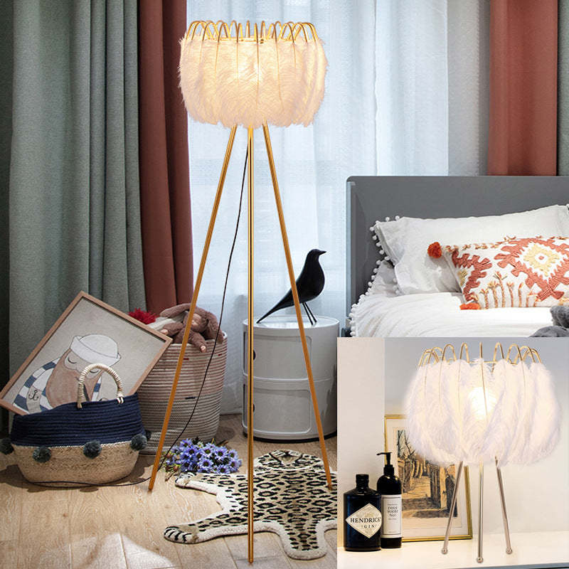 O'Moore Moderno LED Lampada da Terra Piuma Bianco Tripot Soggiorno