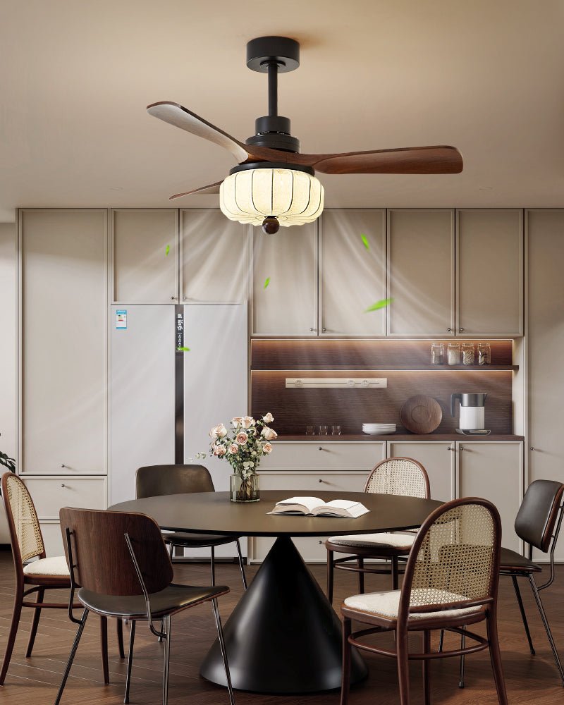 Ventilatore da soffitto vintage Svelk con luce e finitura nera