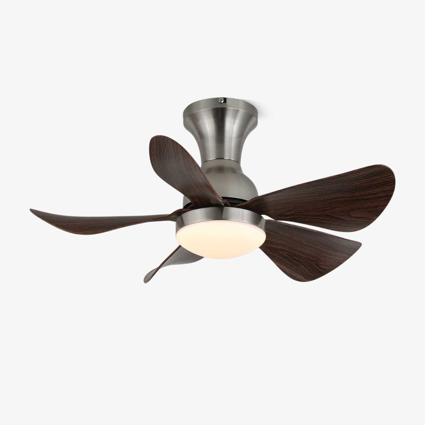 Ventilatore da soffitto moderno Novaro in legno con pale effetto noce e struttura in metallo.