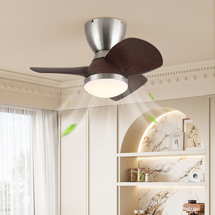 Dettaglio delle pale in ABS del Ventilatore da Soffitto con Luce Elora con finitura grana legno noce