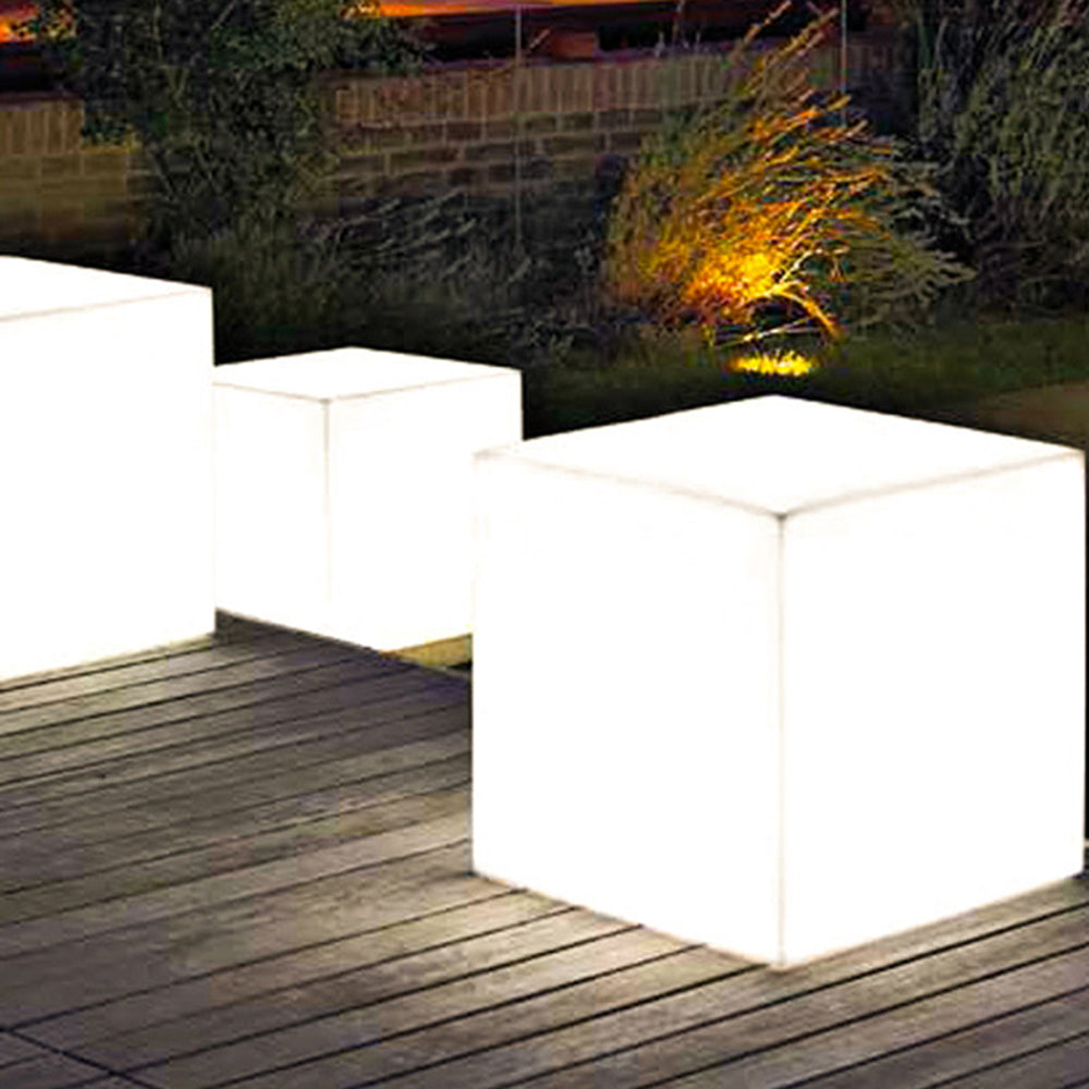Ray Lampada da Terra Minimalista Quadrata in Acrilico per Esterni