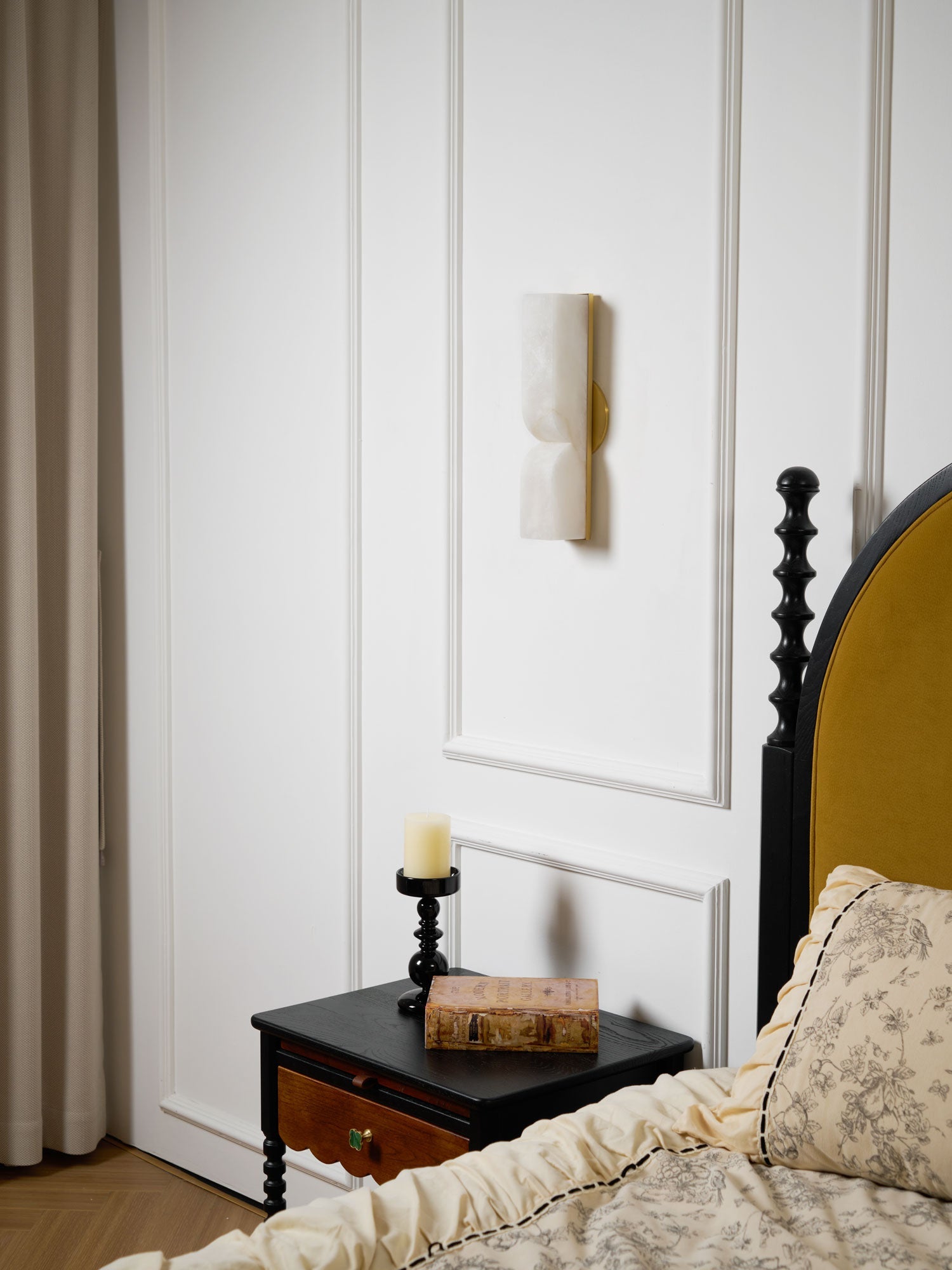 Lunaris Alabaster Rectangular Wall Lamp - Neutralighting