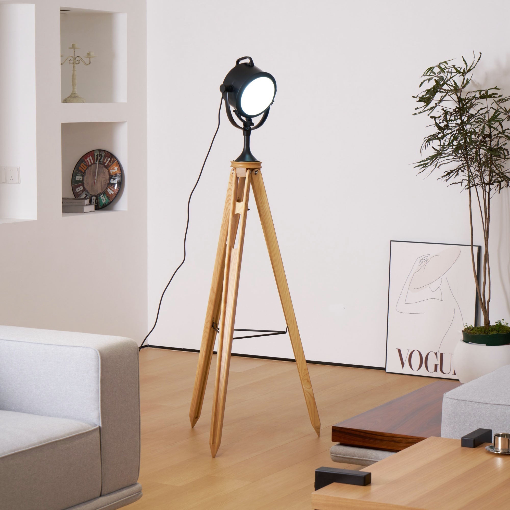 Alfred Tripod Floor Lamp - Lamp Copper