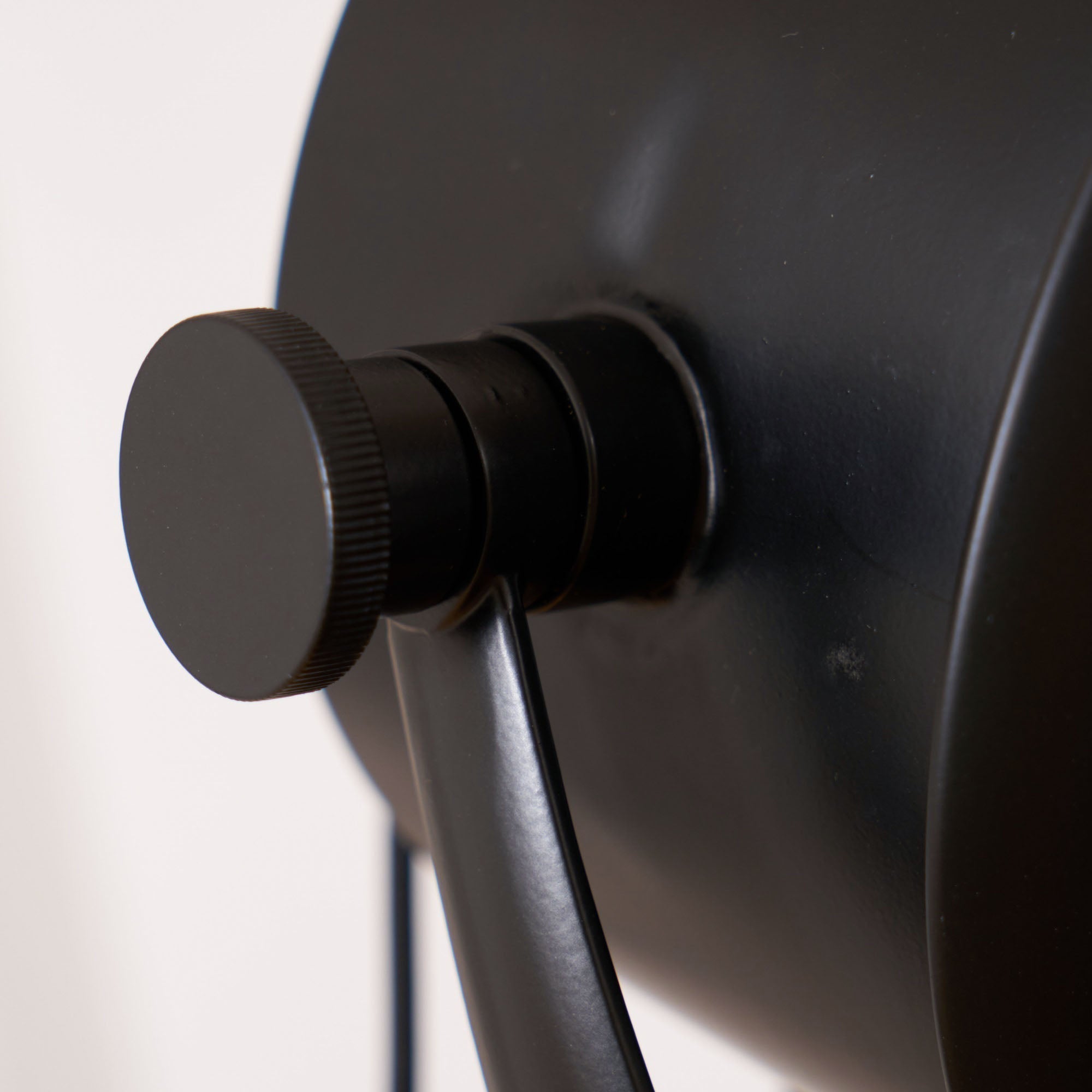 Alfred Tripod Floor Lamp - Lamp Copper