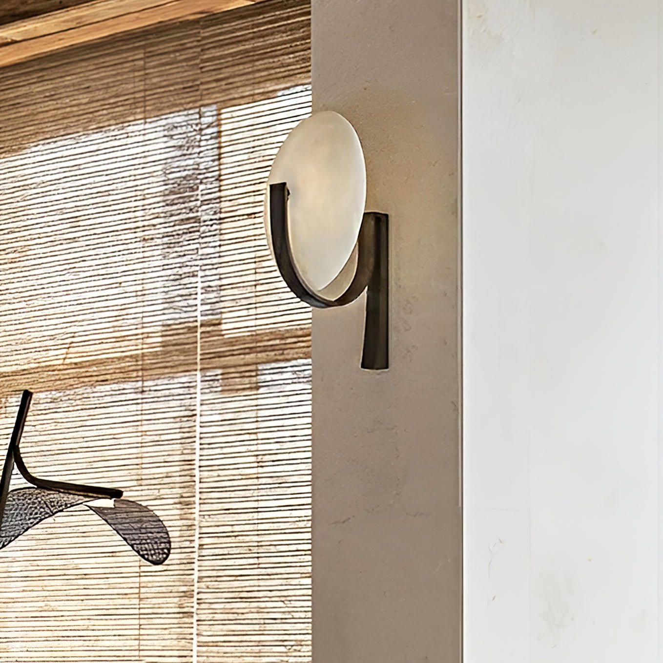 Selene Modern Alabaster Wall Lamp - Neutralighting