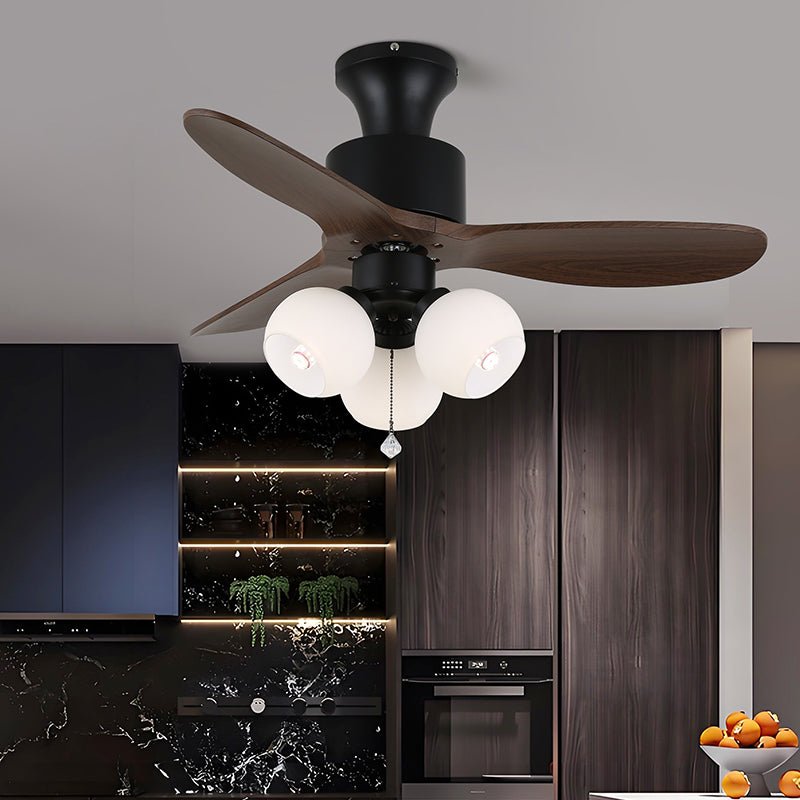 Ventilatore da soffitto Veloria con luce che mostra il suo design completo e il telecomando