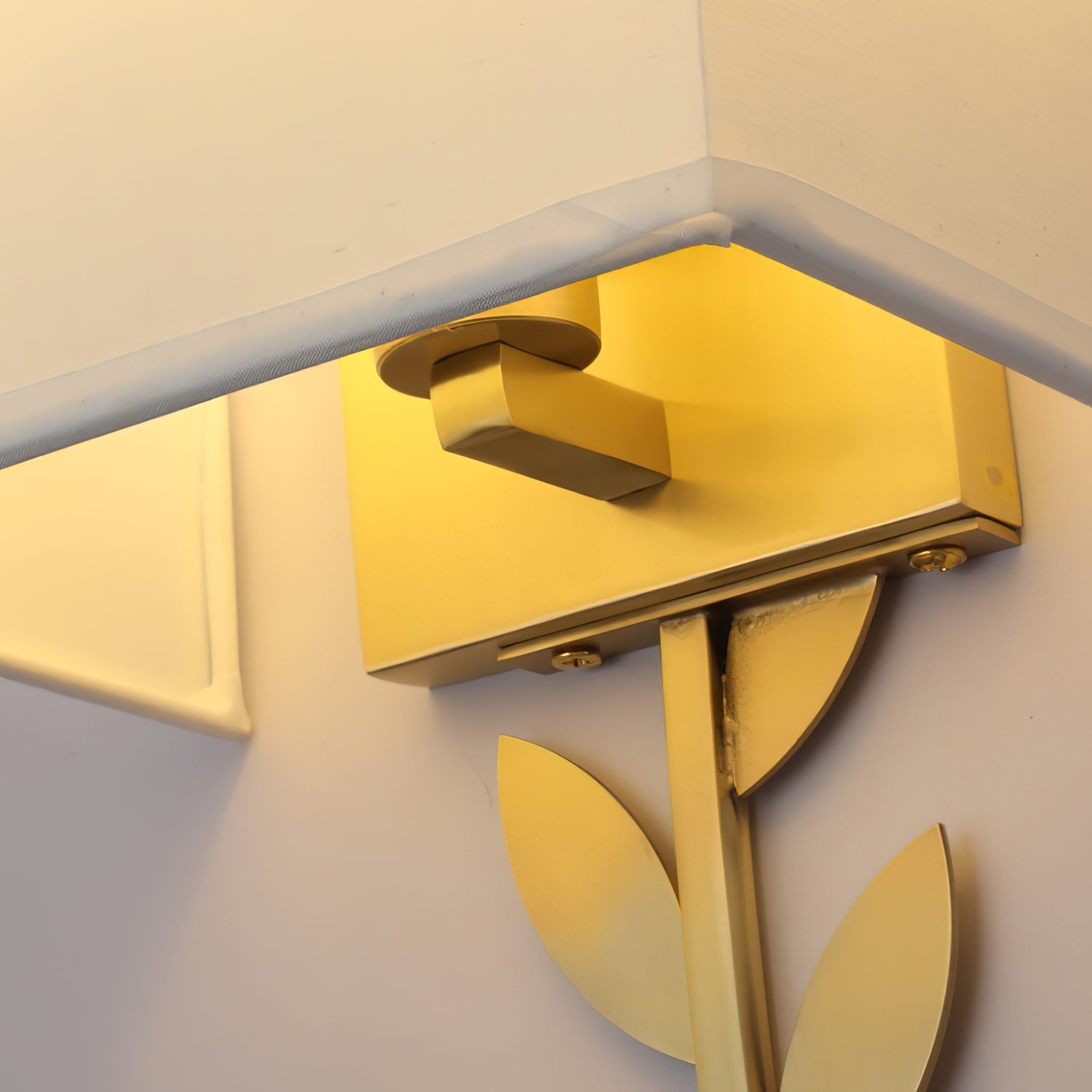 Plotuvyo Modern Minimalist Grove Brass Fabric Metal Wall Lamp - Lamp Copper