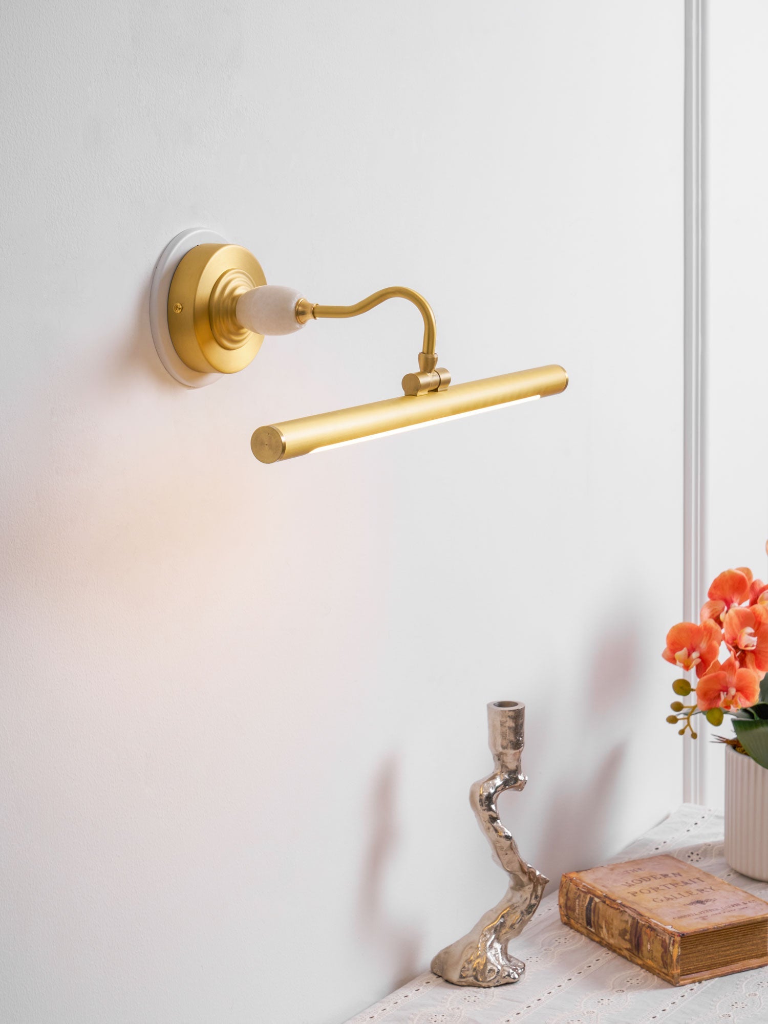 Archer Art Linear Wall Light - Blowlighting