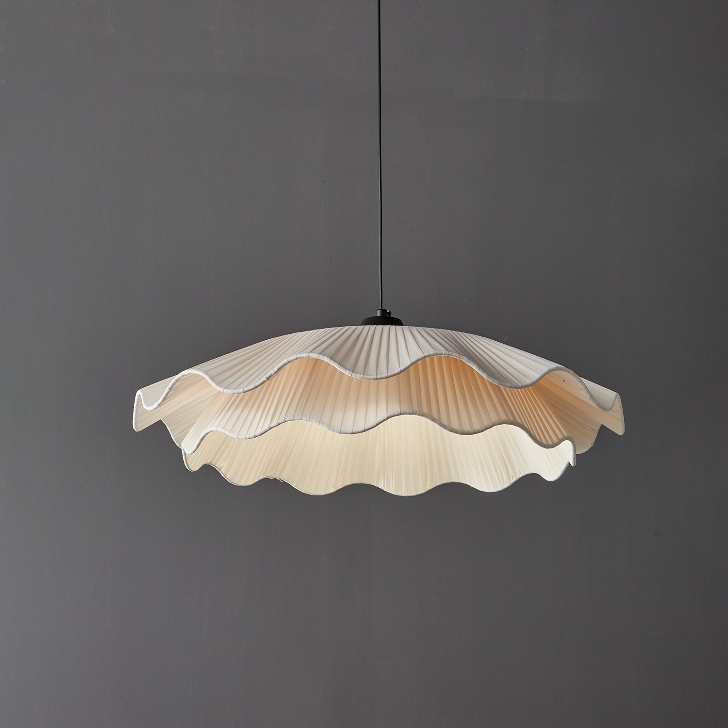 Arwen Fabric Wave Pendant Lamp - Blowlighting