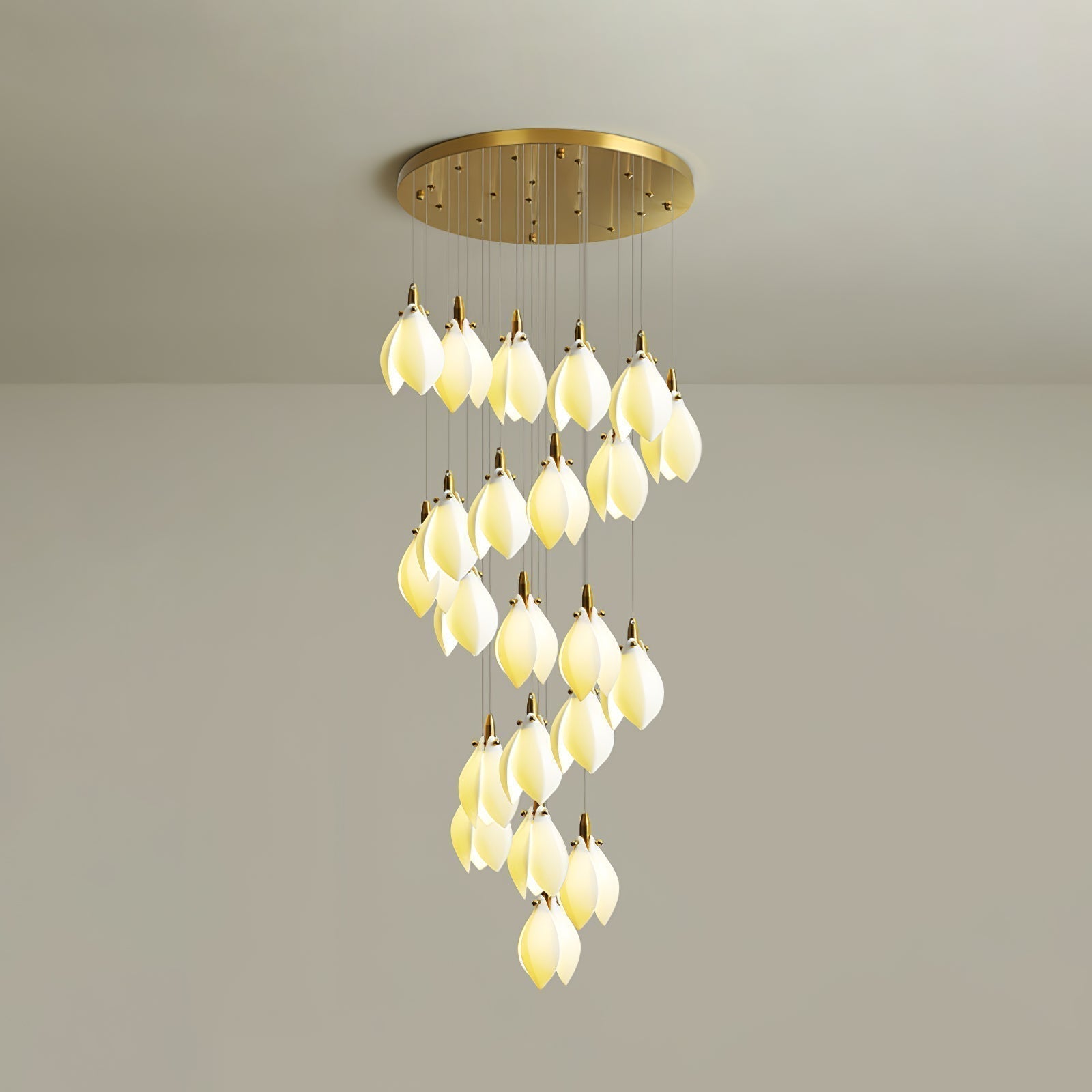Caphayra Floral Ceramic Brass Chandelier - Blowlighting
