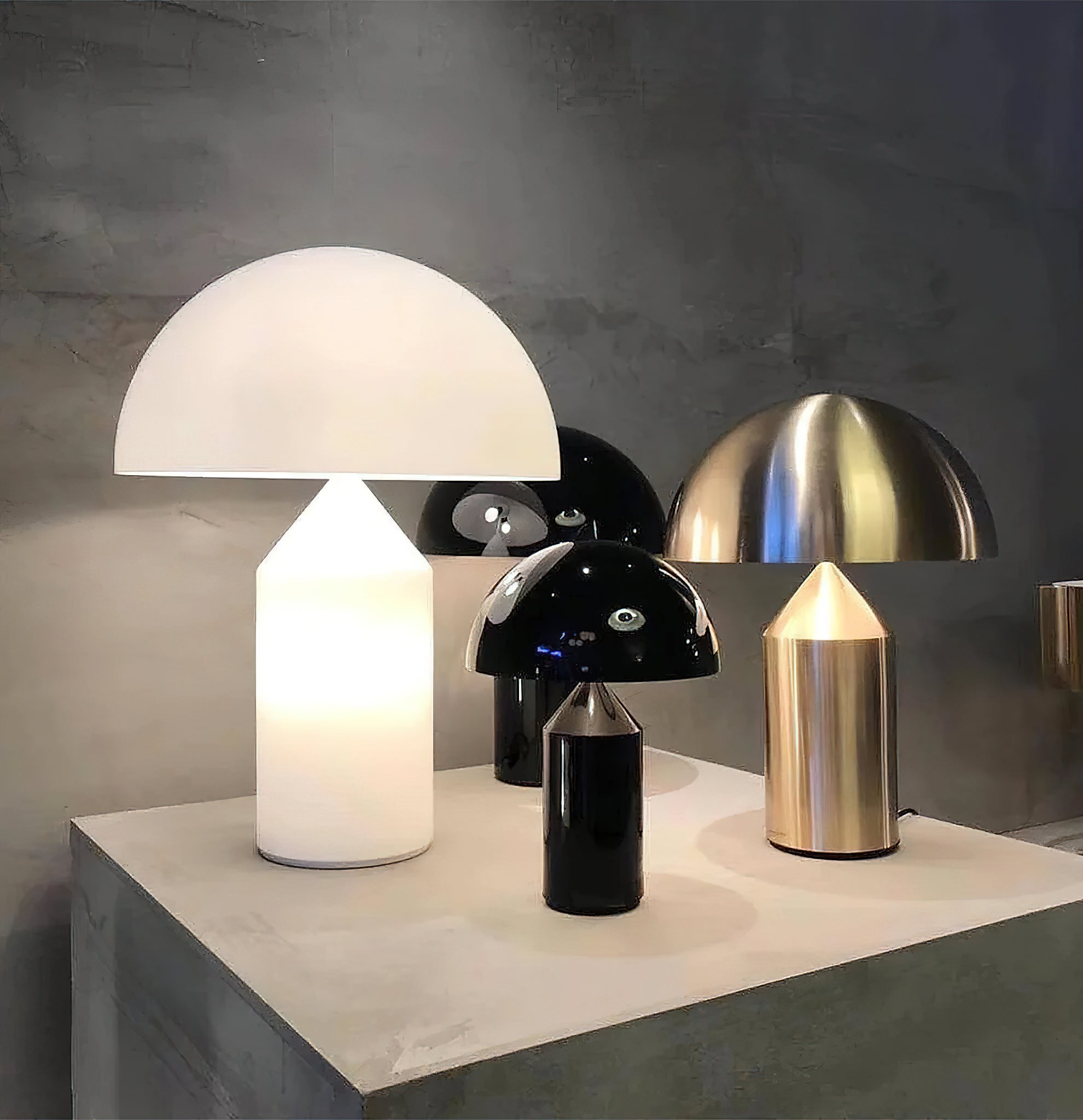 Atollo Alabaster Table Lamp - Lamp Copper