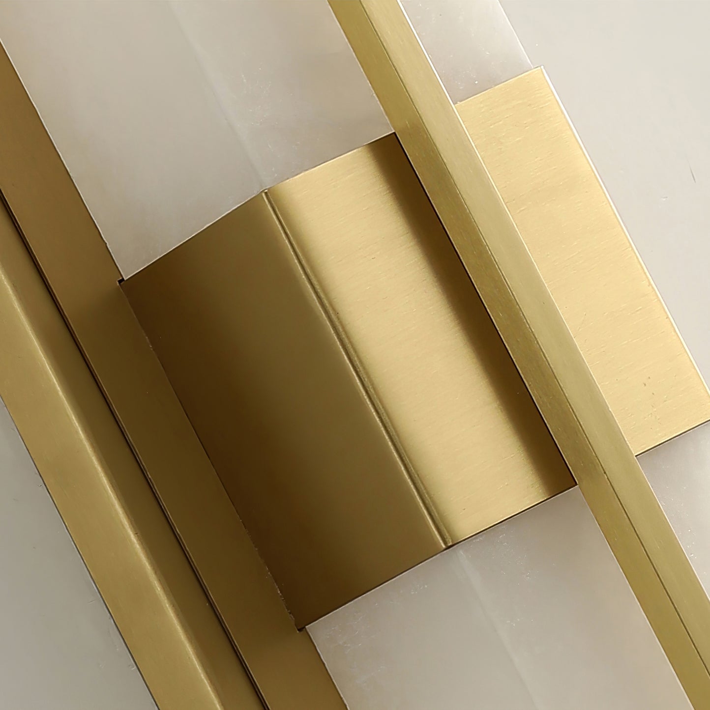 Lylirel Rectangular Alabaster Wall Light - Neutralighting