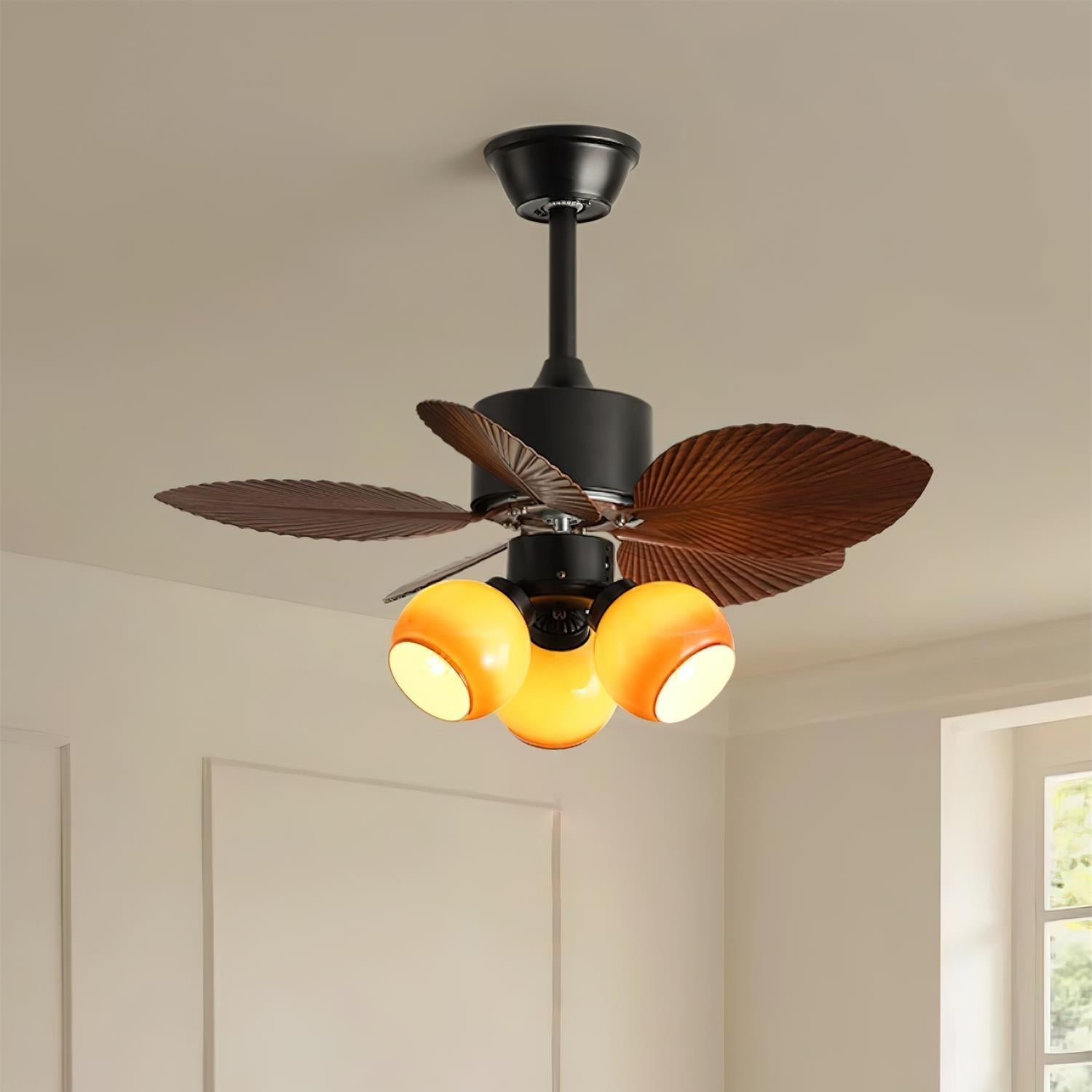 Ventilatore Nerina in un interno tropicale moderno