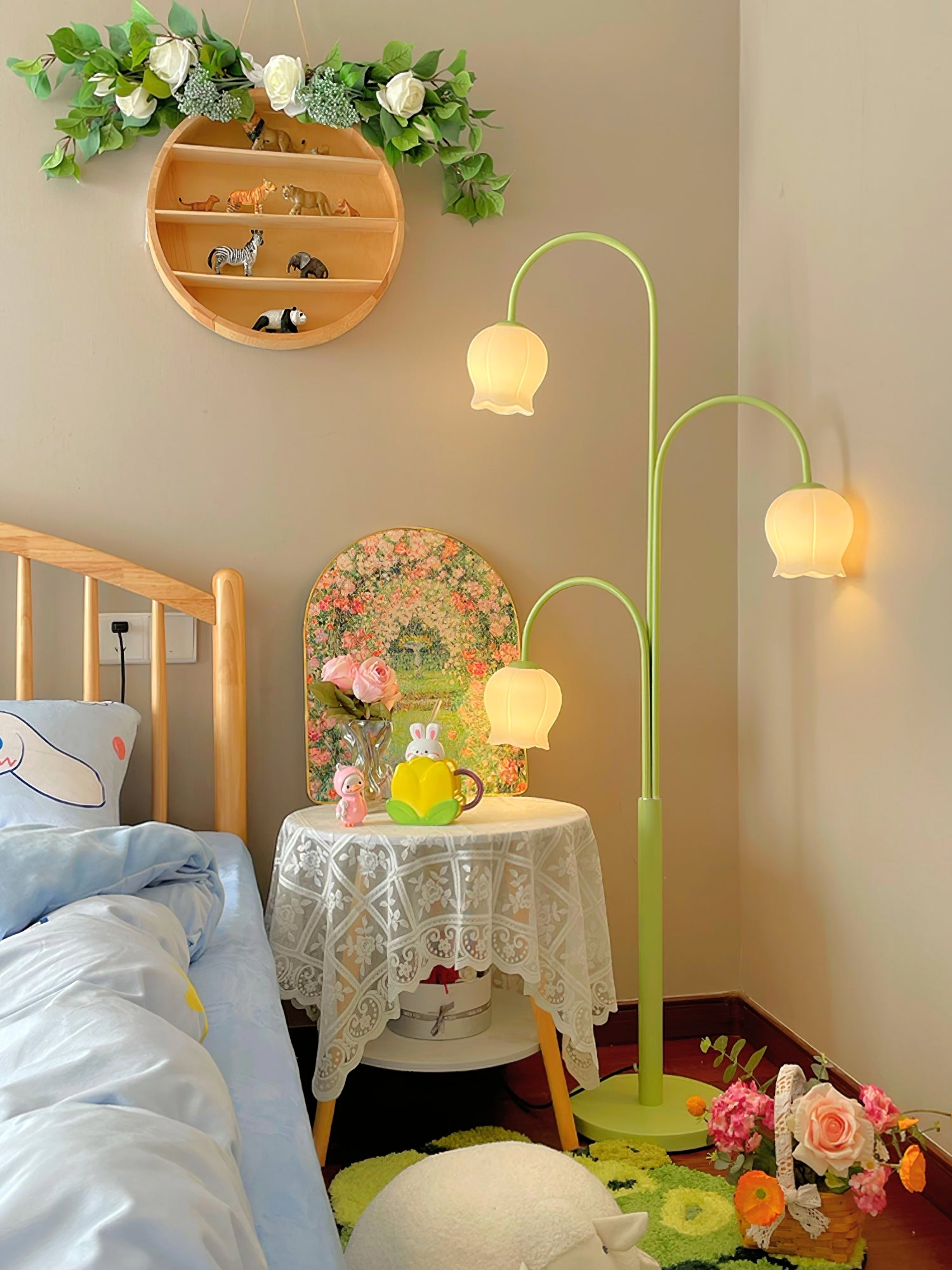 Bell Orchid Floor Lamp - Lamp Copper