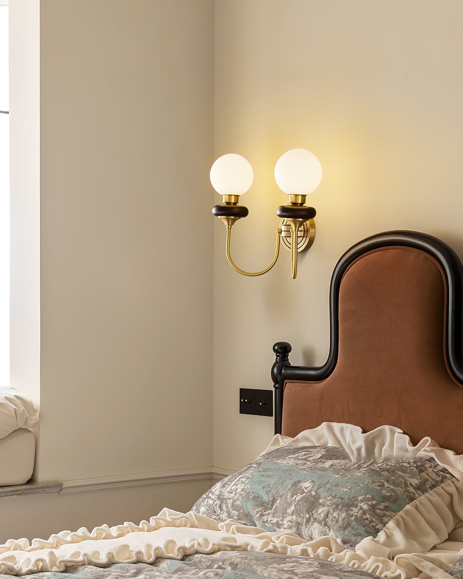 Bellevue Wall Lamp - Blowlighting