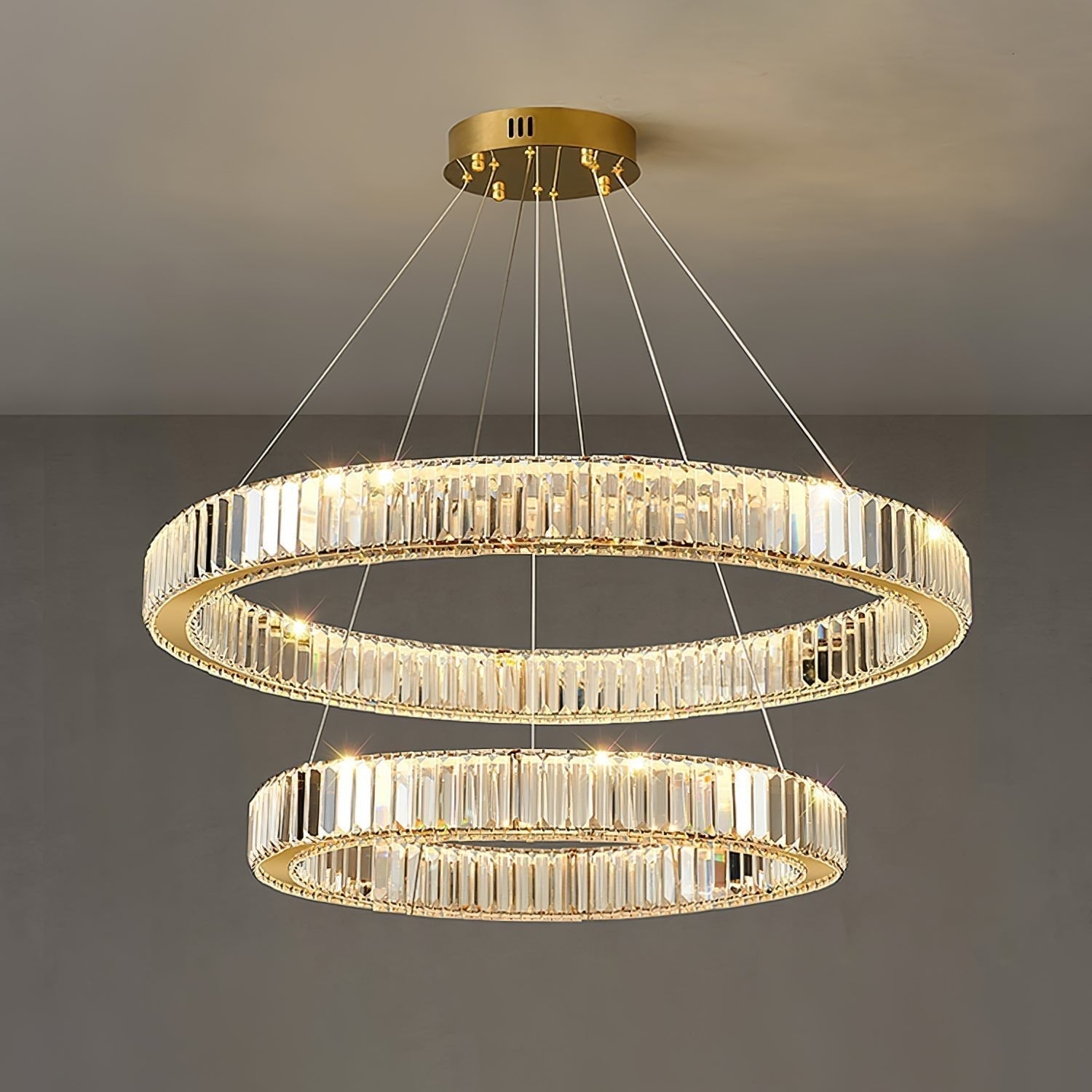 Bertolda Chandeliers - Blowlighting