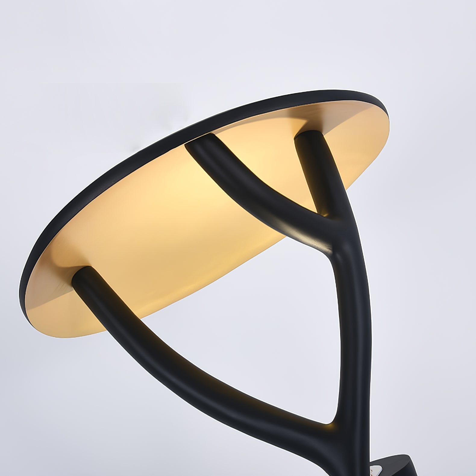 Black Sculpture Floor Lamp - Lamp Copper