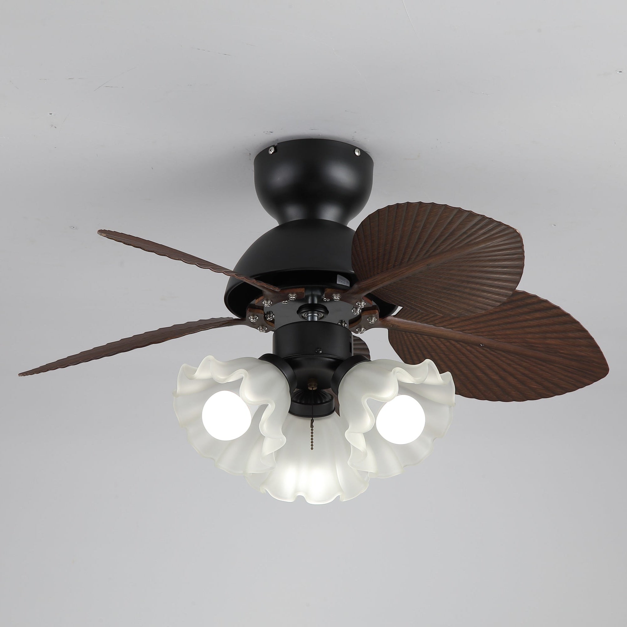 Ventilatore da soffitto con luce Qers con pale in movimento