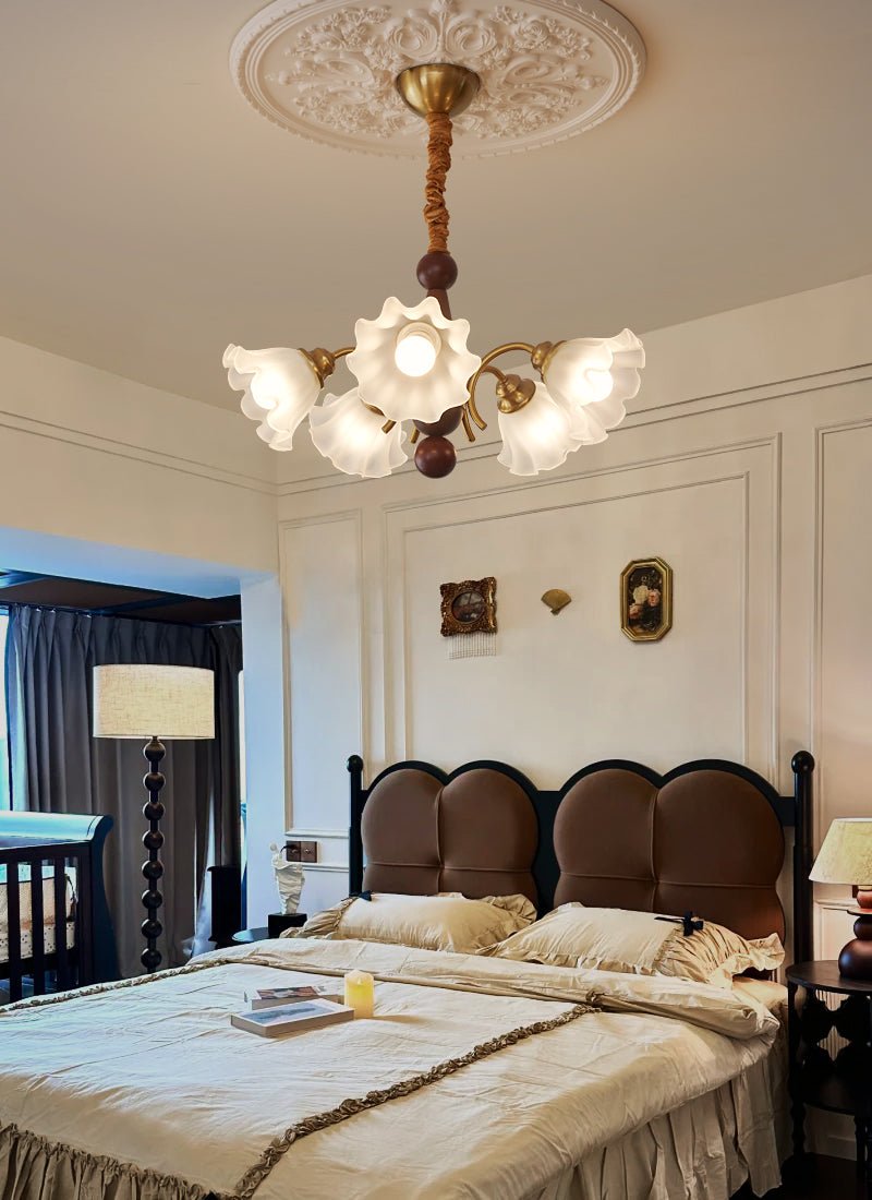 Bloomcrest Chandelier - Blowlighting