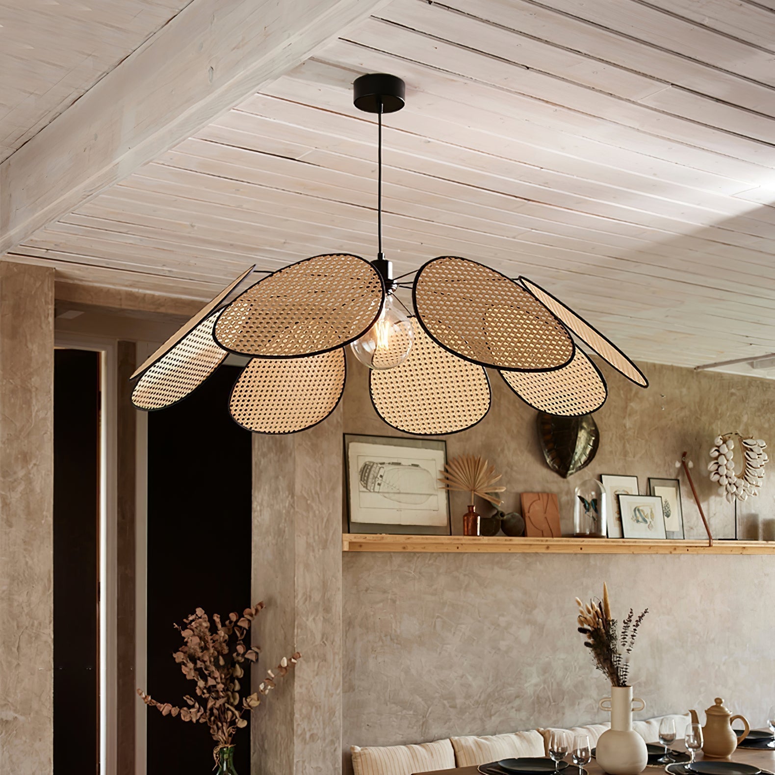Blossom Petal Pendant Lamp - Blowlighting