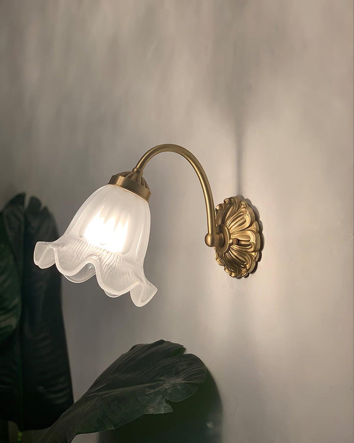 Brass Floral Glass Sconce - Blowlighting
