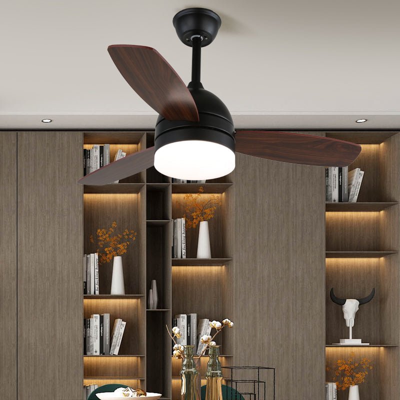 Ventilatore da Soffitto con Luce Minimalista in Legno Selena, primo piano delle pale effetto legno