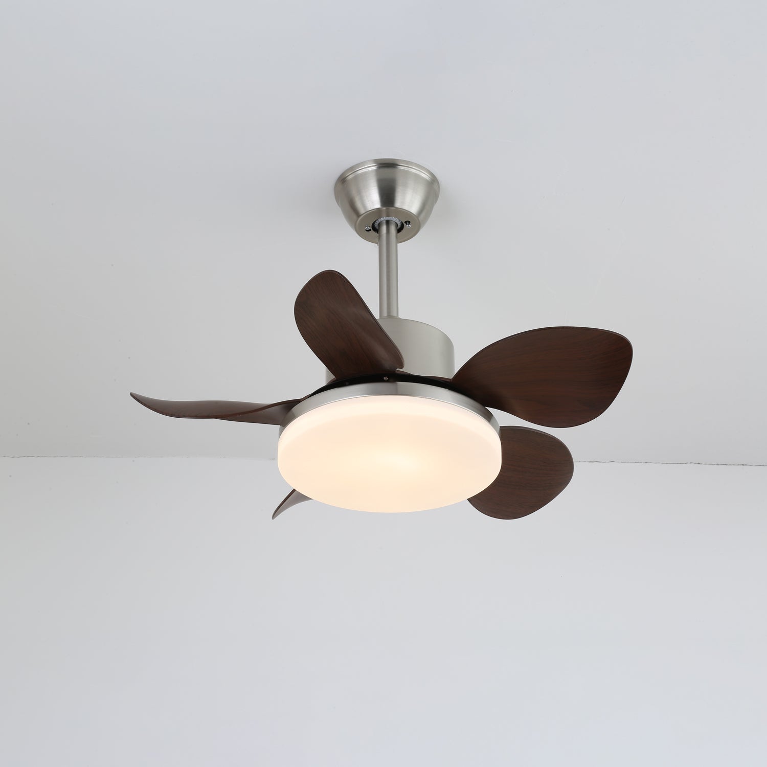 Ventilatore da soffitto Alenya contemporaneo con luce LED integrata