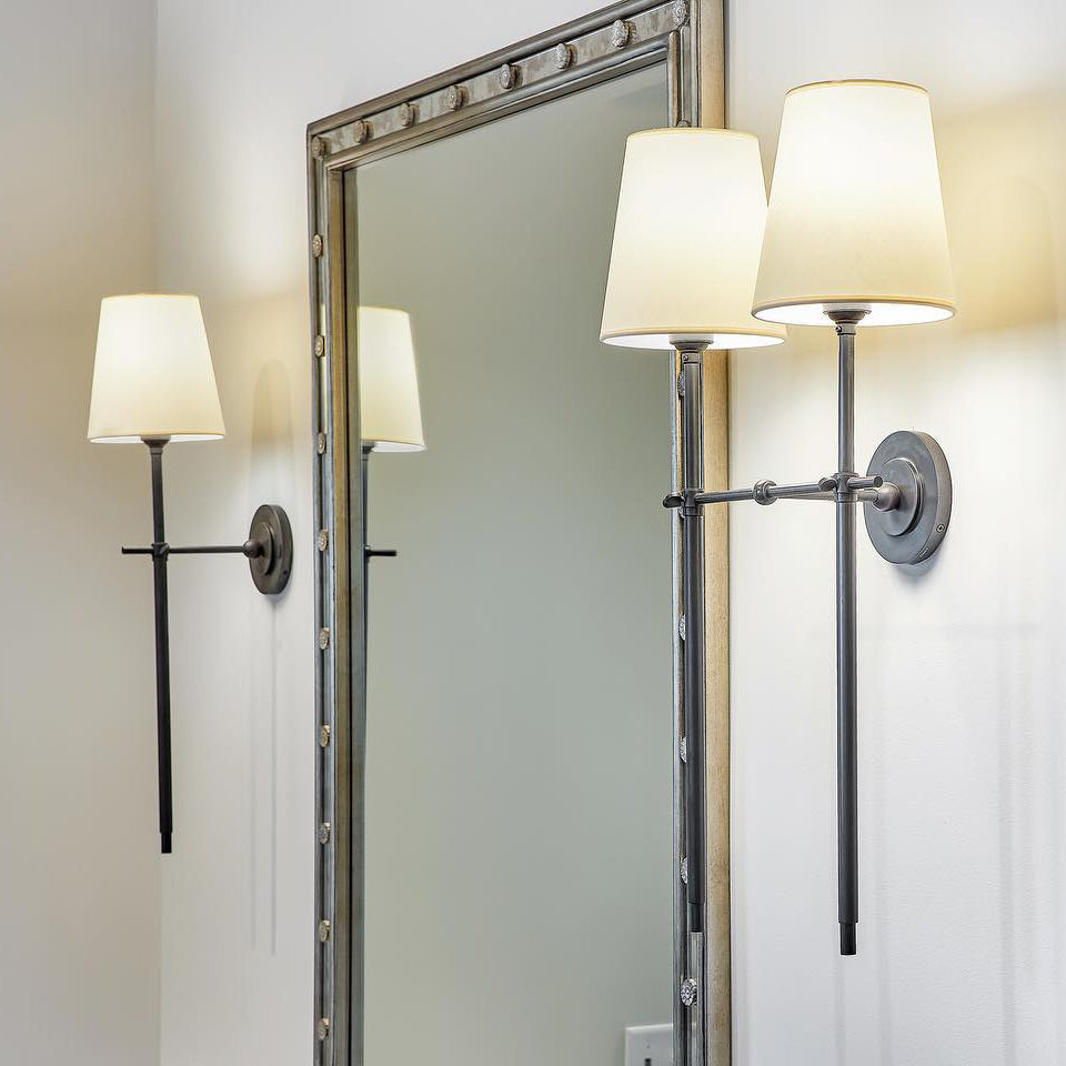 Silva Applique da Parete in Ottone con Paralume Conico Bianco