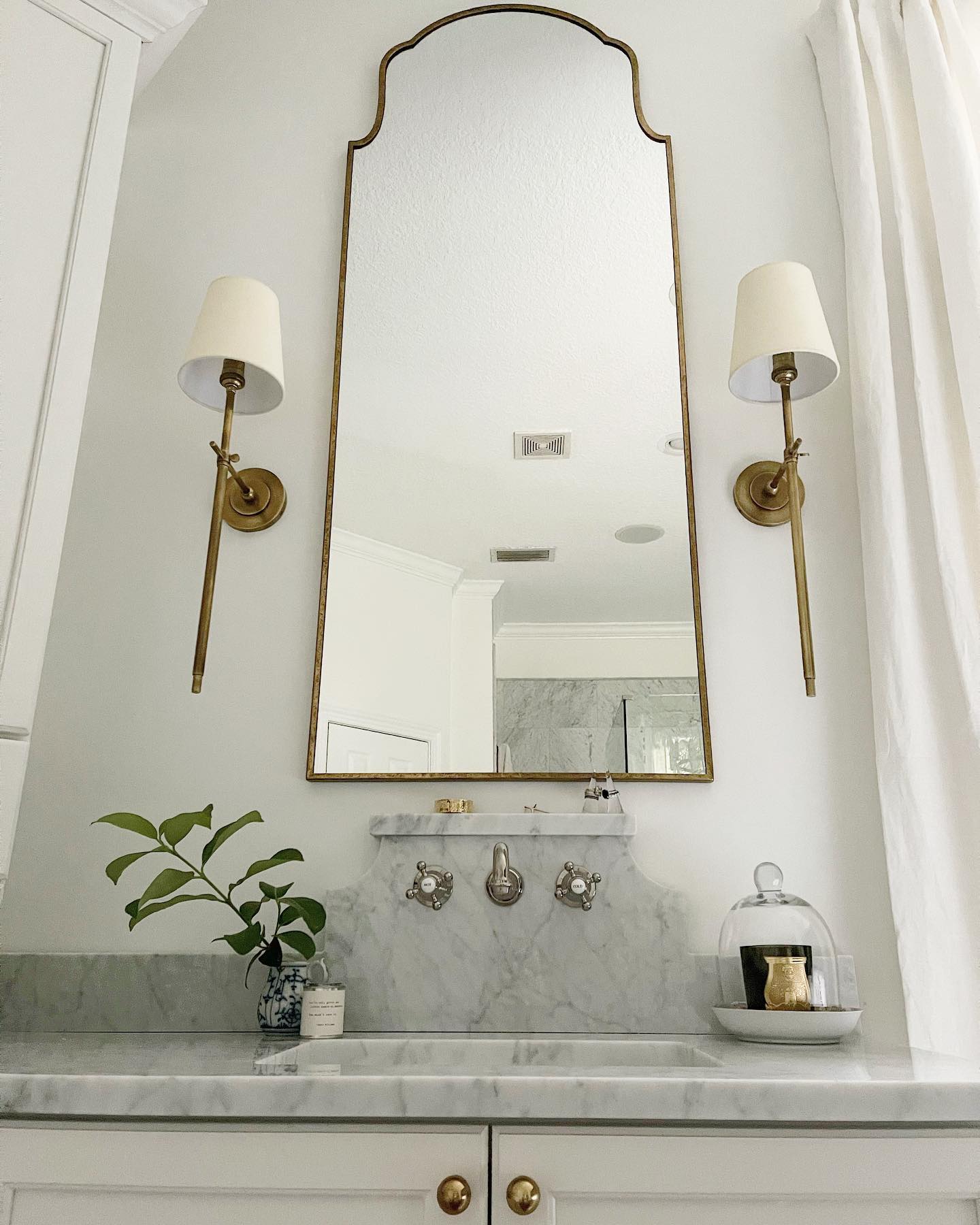 Platina Modern Minimalist Brass Fabric Wall Lamp - Lamp Copper