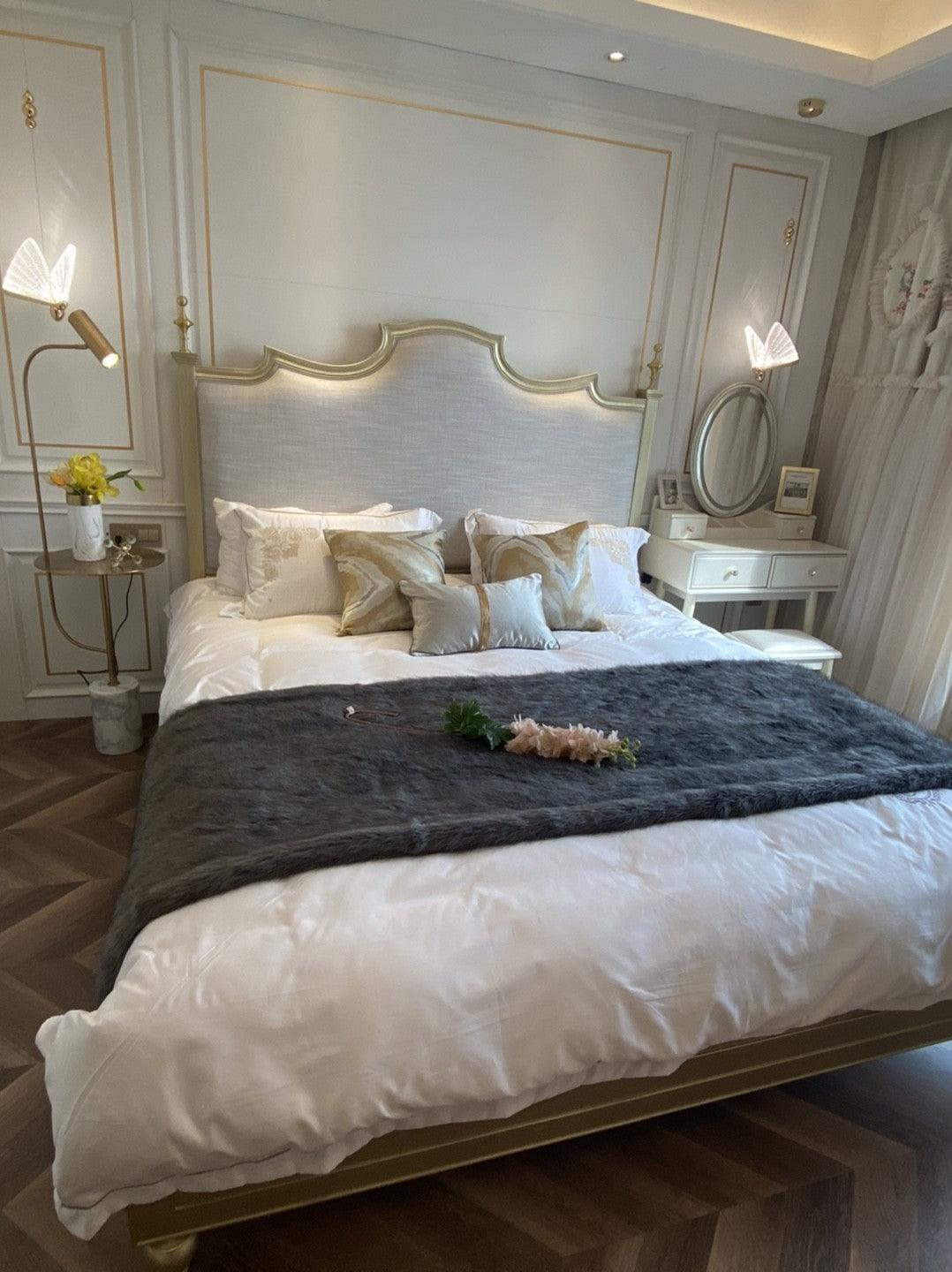 Butterfly Pendant Light - Blowlighting