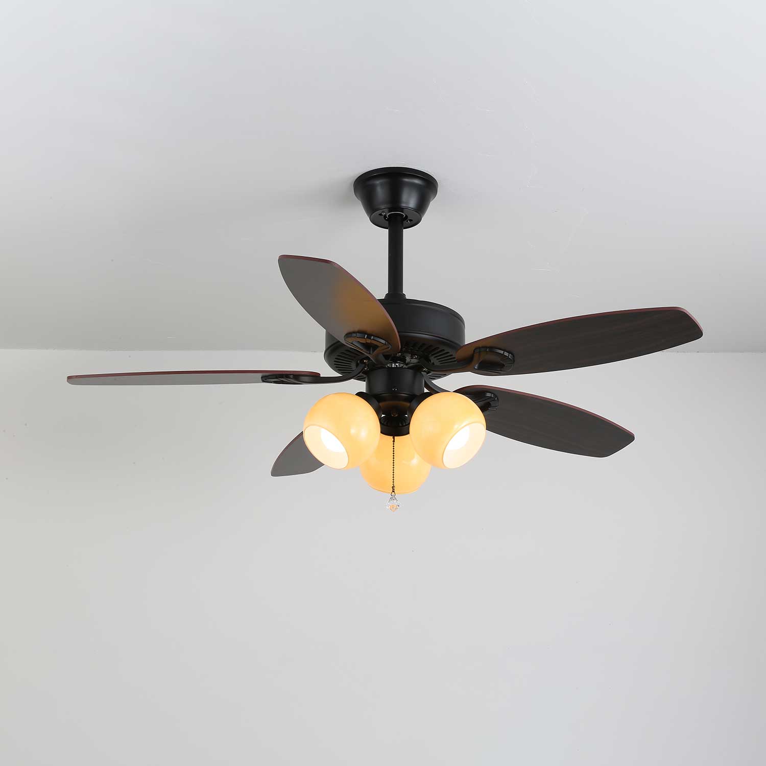 Diagramma che mostra le dimensioni del ventilatore da soffitto Calviera vintage in legno e vetro