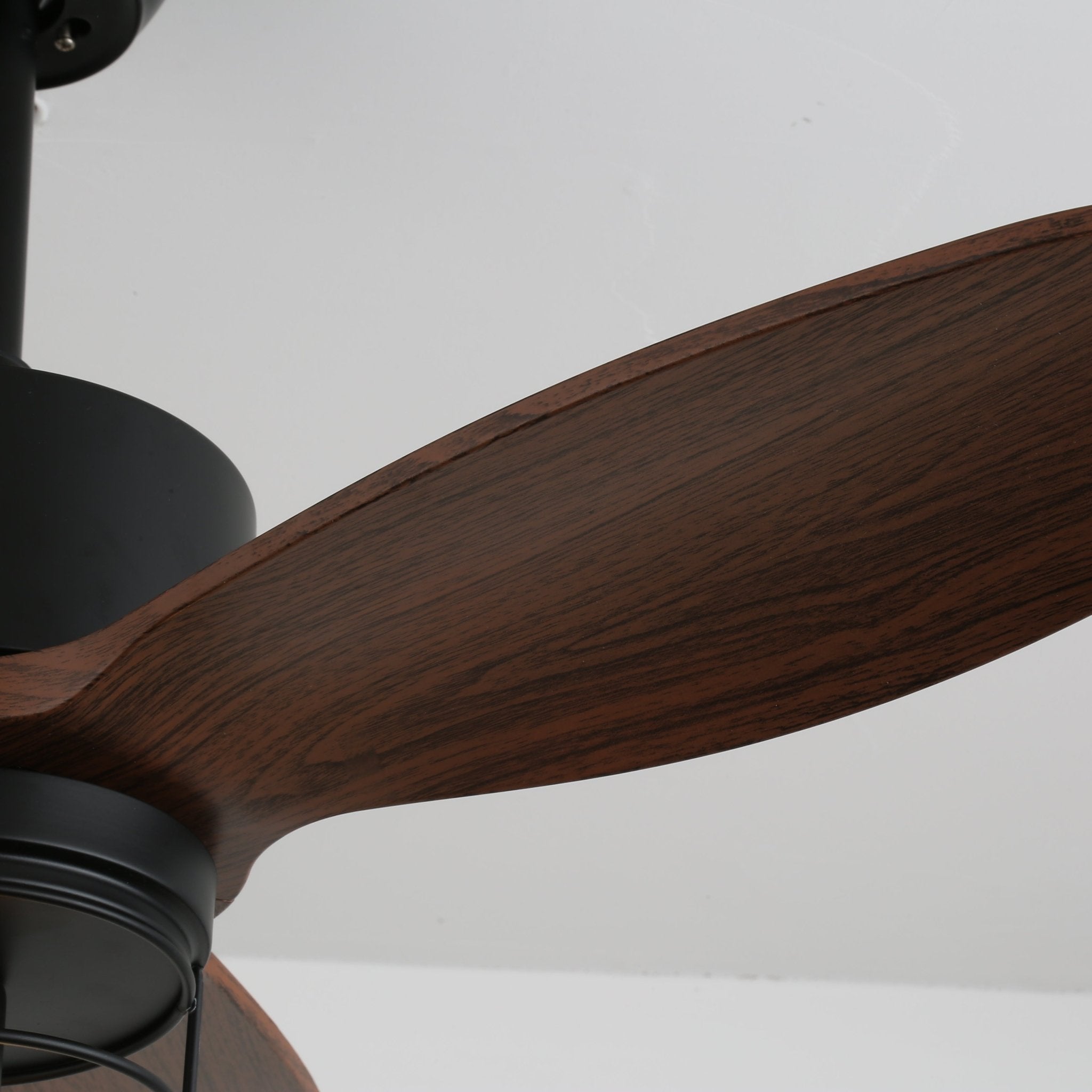 Ventilatore da soffitto industriale in legno Brisora con luce, con lampadina LED illuminata