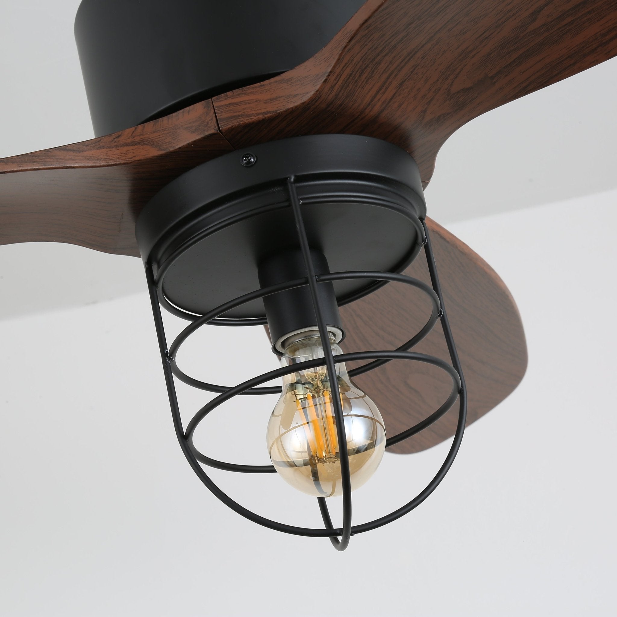 Ventilatore da soffitto industriale in legno Brisora con luce, vista dall'alto
