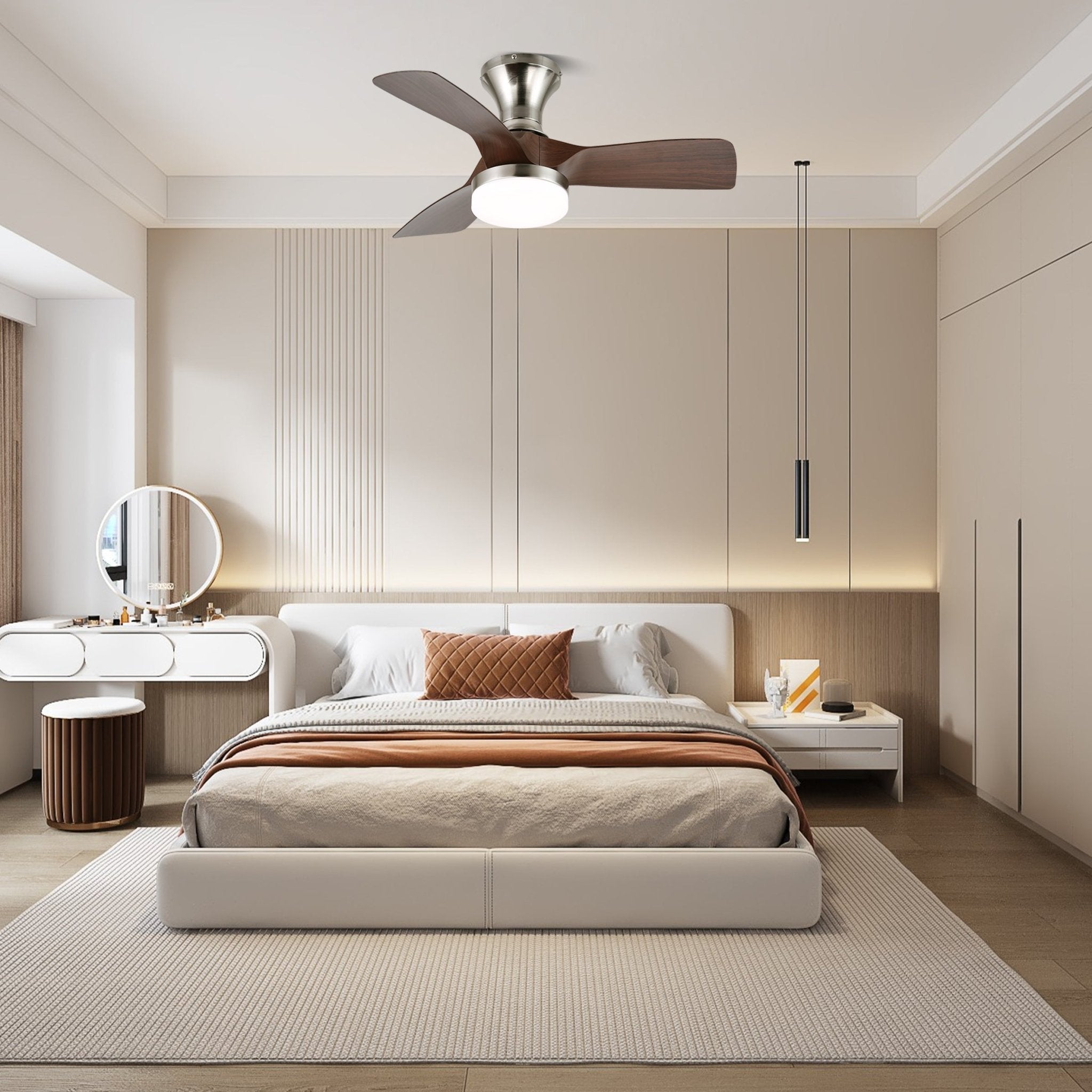 Ventilatore da soffitto con luce Mirella con struttura in metallo argento e pale in legno