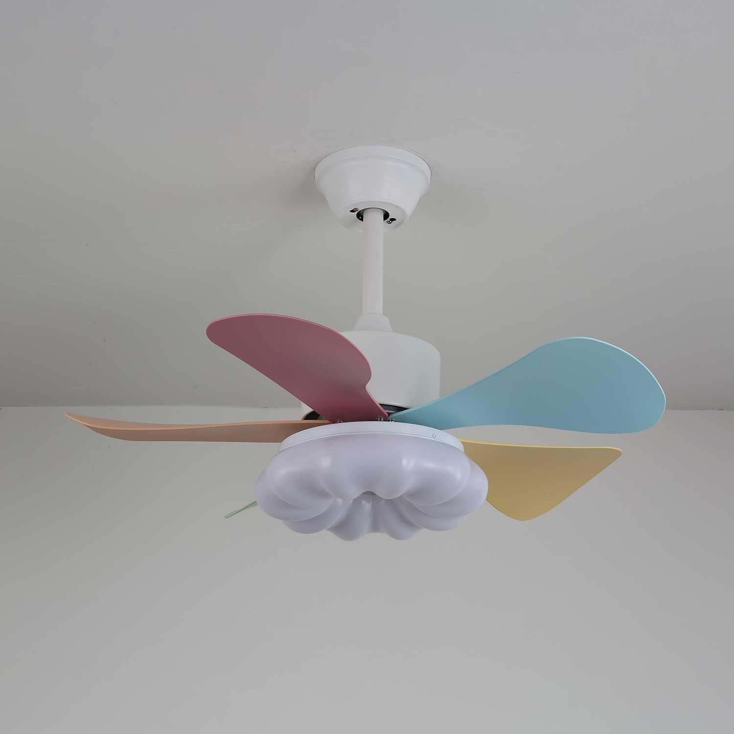 Ventilatore da soffitto Liora in vetro colorato, vista generale 3