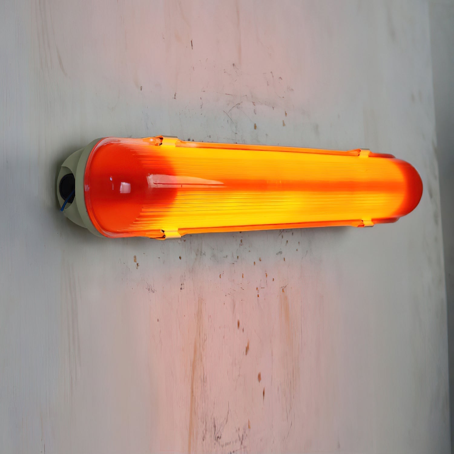 Wavel Joy Modern Minimalist Red Plastic Wall Lamp - Lamp Copper