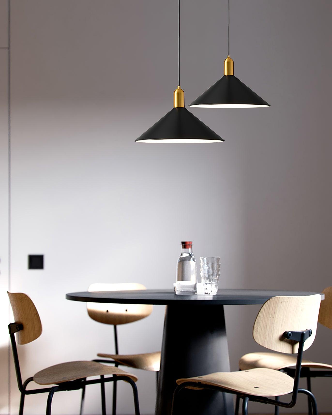 Carins Pendant Lamp - Blowlighting