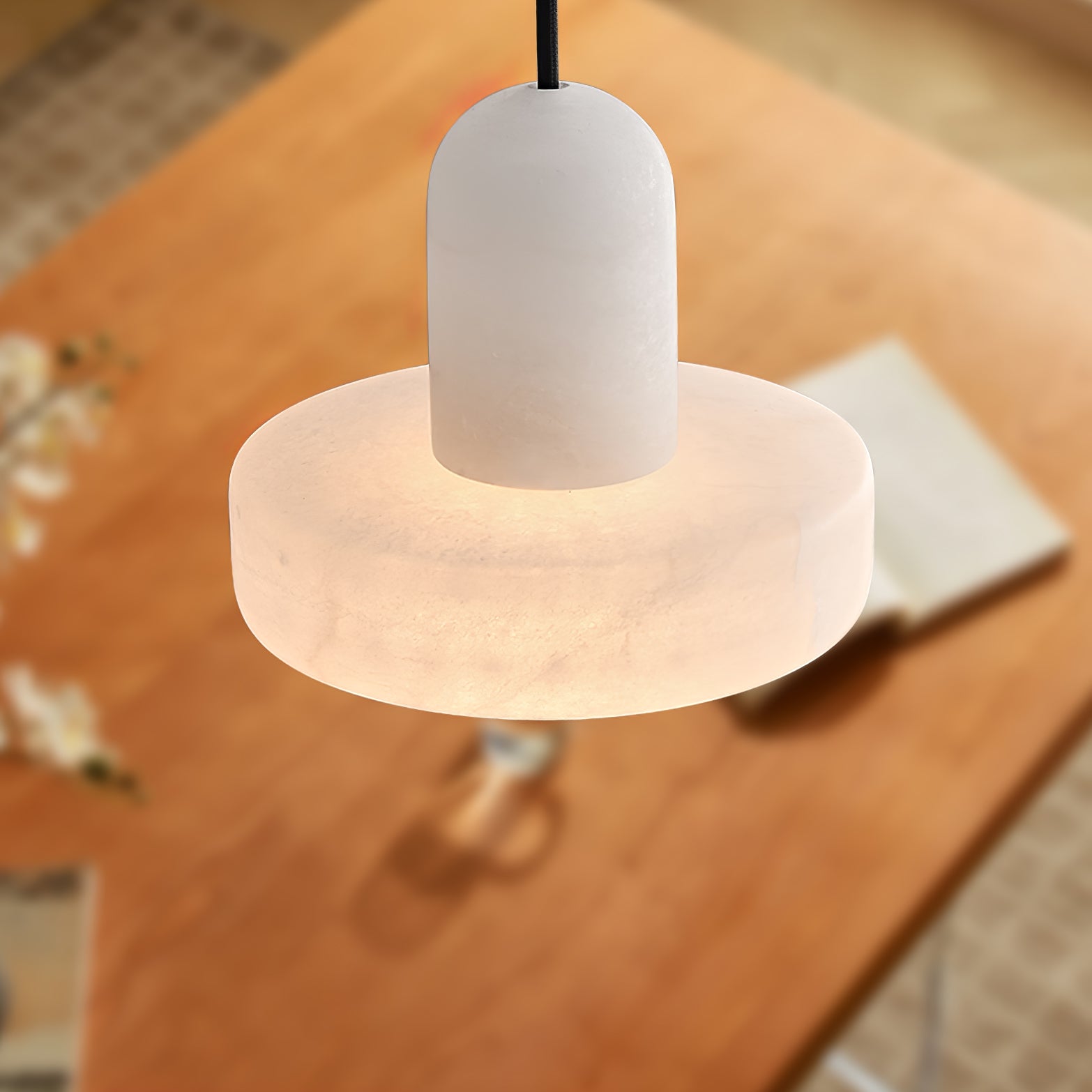 Lyvynos Stacked Alabaster Pendant Light - Blowlighting