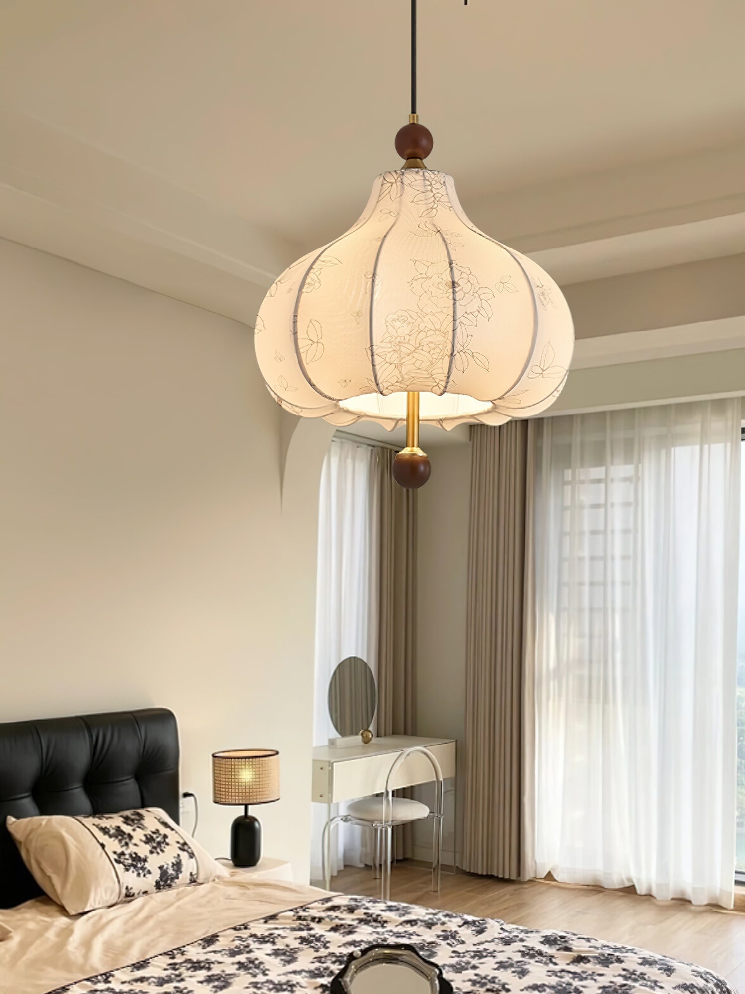 Chestnut Bloom Pendant Lamp - Blowlighting