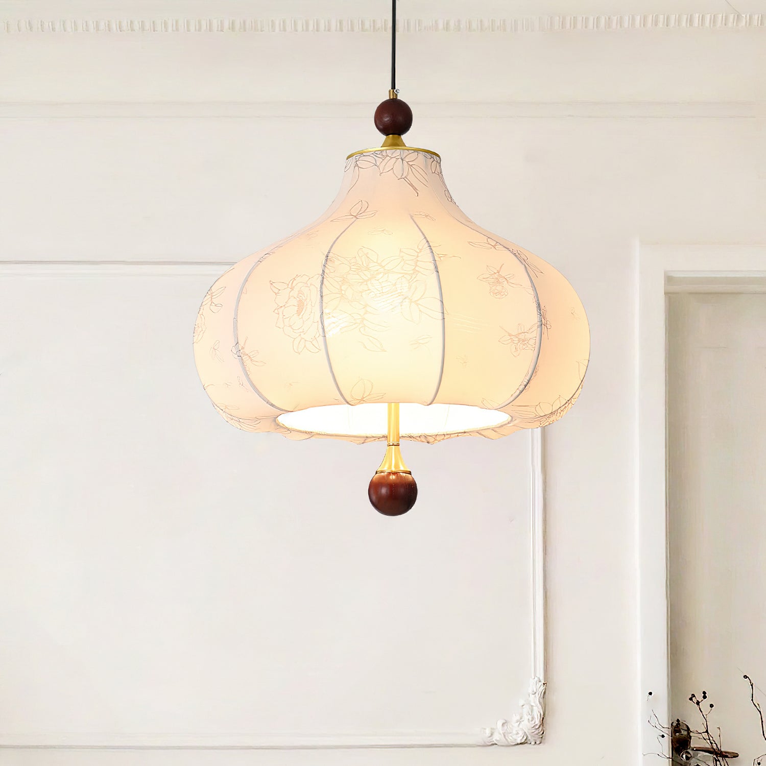 Chestnut Bloom Pendant Lamp - Blowlighting